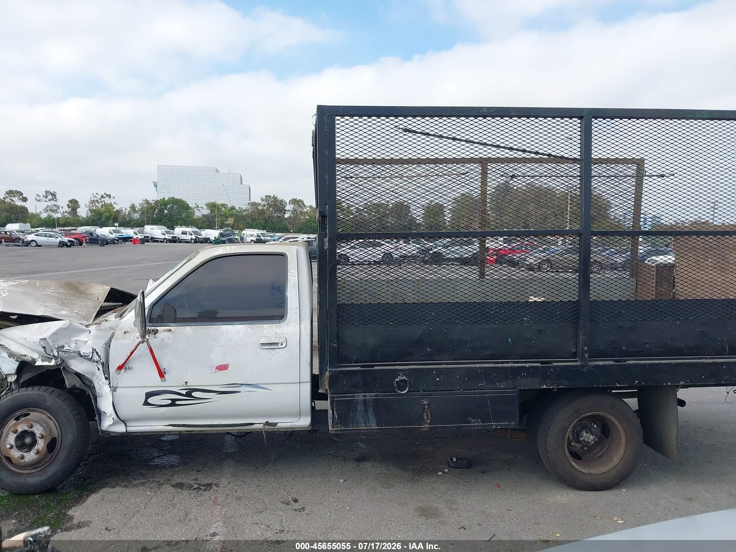 1991 Toyota Pickup Cab Chassis Super Long Wb White vin: JT5VN94T4M0023220