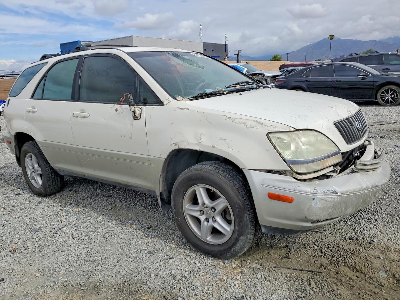 2000 Lexus Rx 300 Cream vin: JT6GF10U0Y0077511