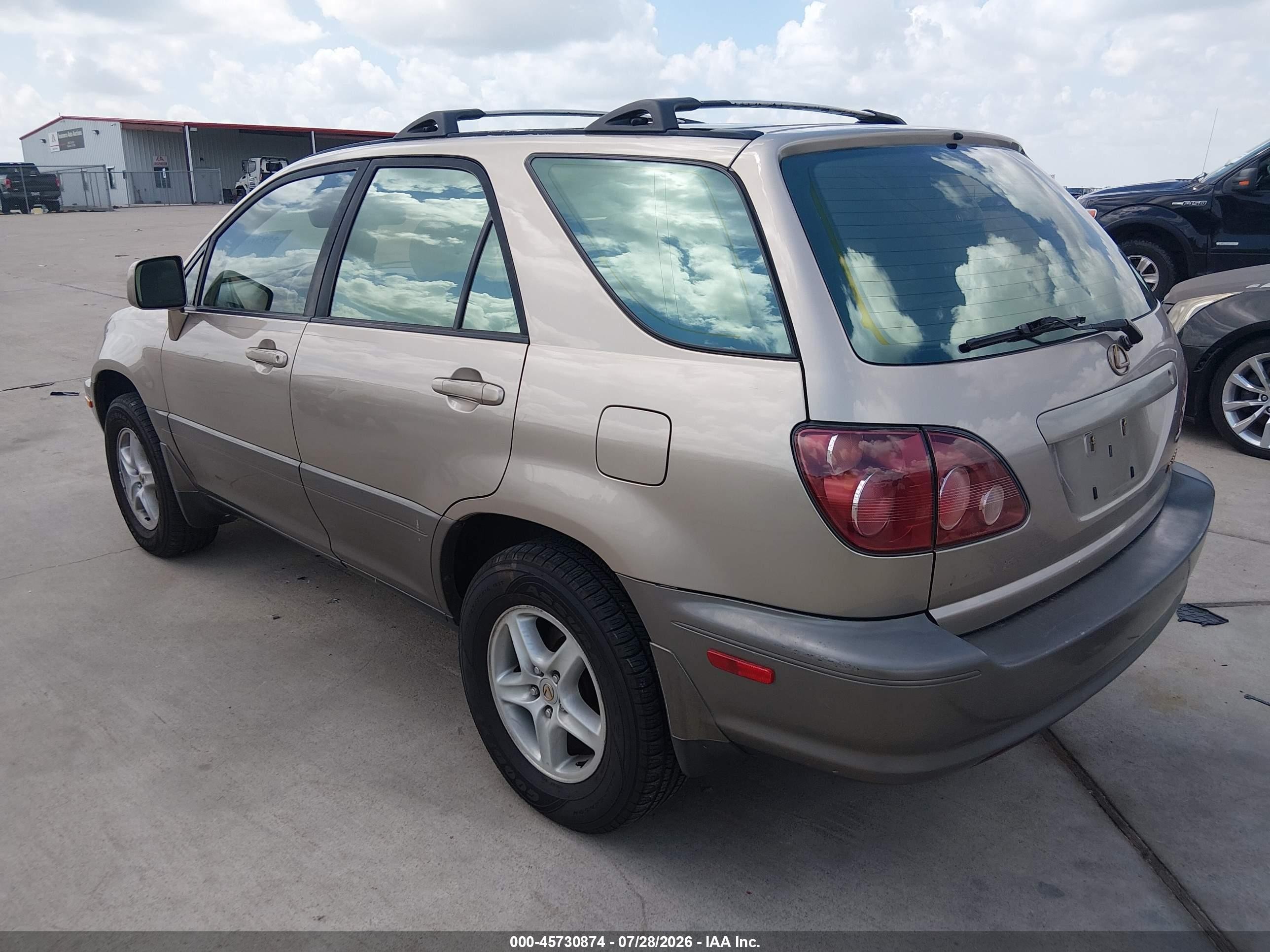 2000 Lexus Rx 300   Gold vin: JT6GF10U0Y0081607