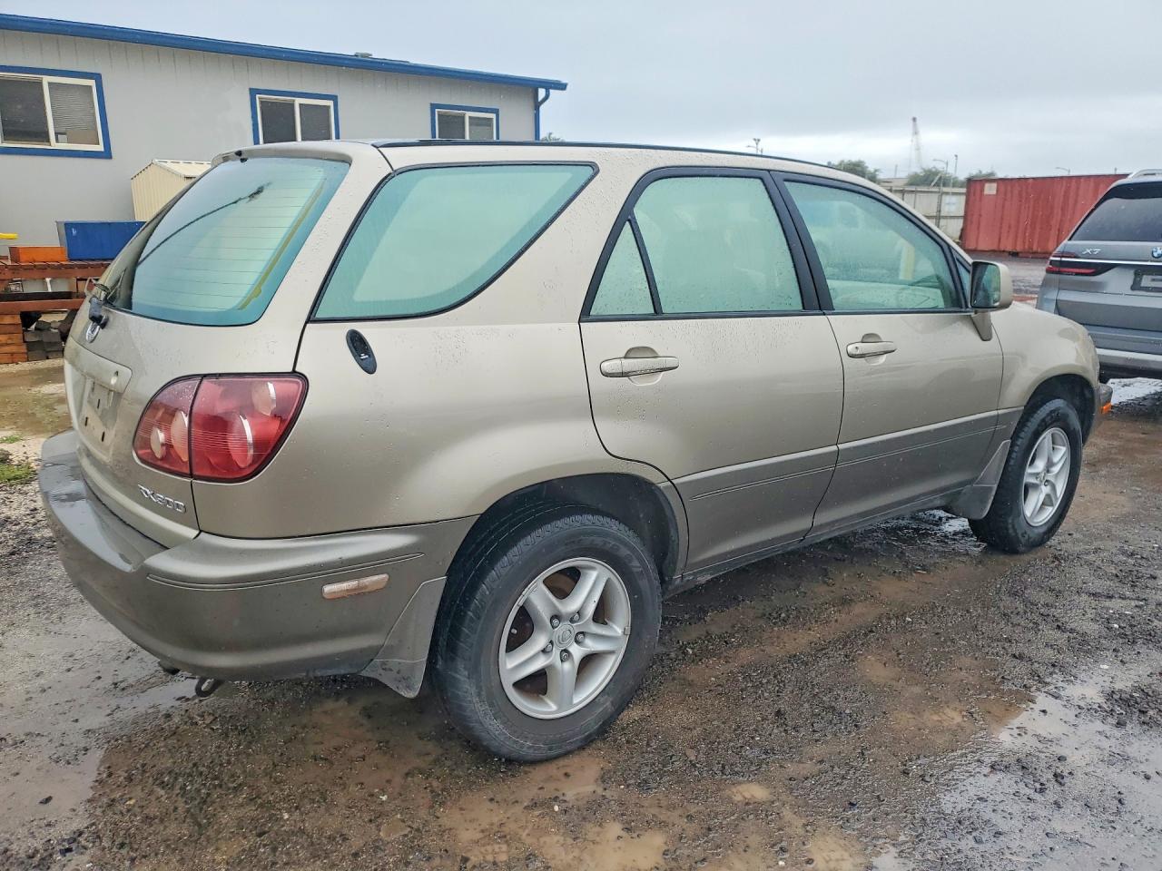 1999 Lexus Rx 300 Base Gold vin: JT6GF10U2X0037753