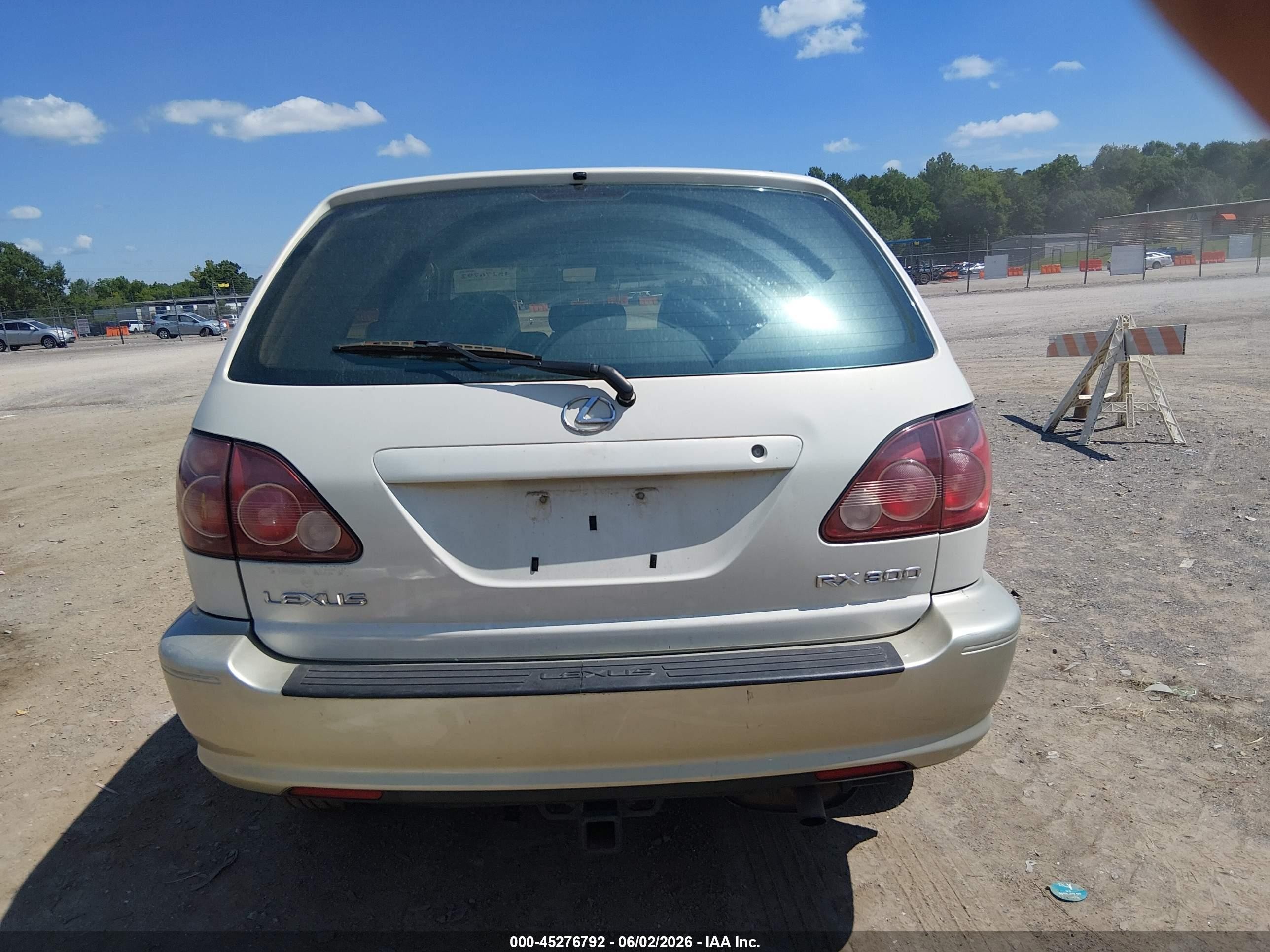 2000 Lexus Rx 300   White vin: JT6GF10U3Y0060752