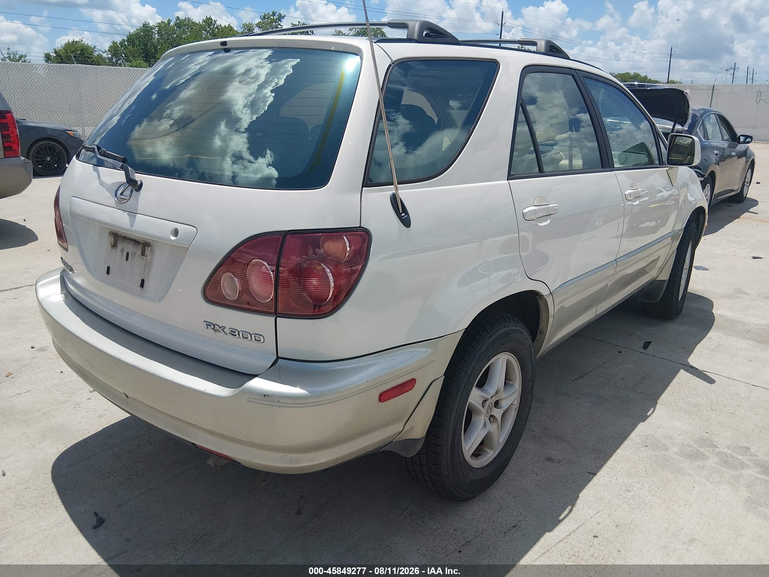 2000 Lexus Rx 300   White vin: JT6GF10U3Y0081116