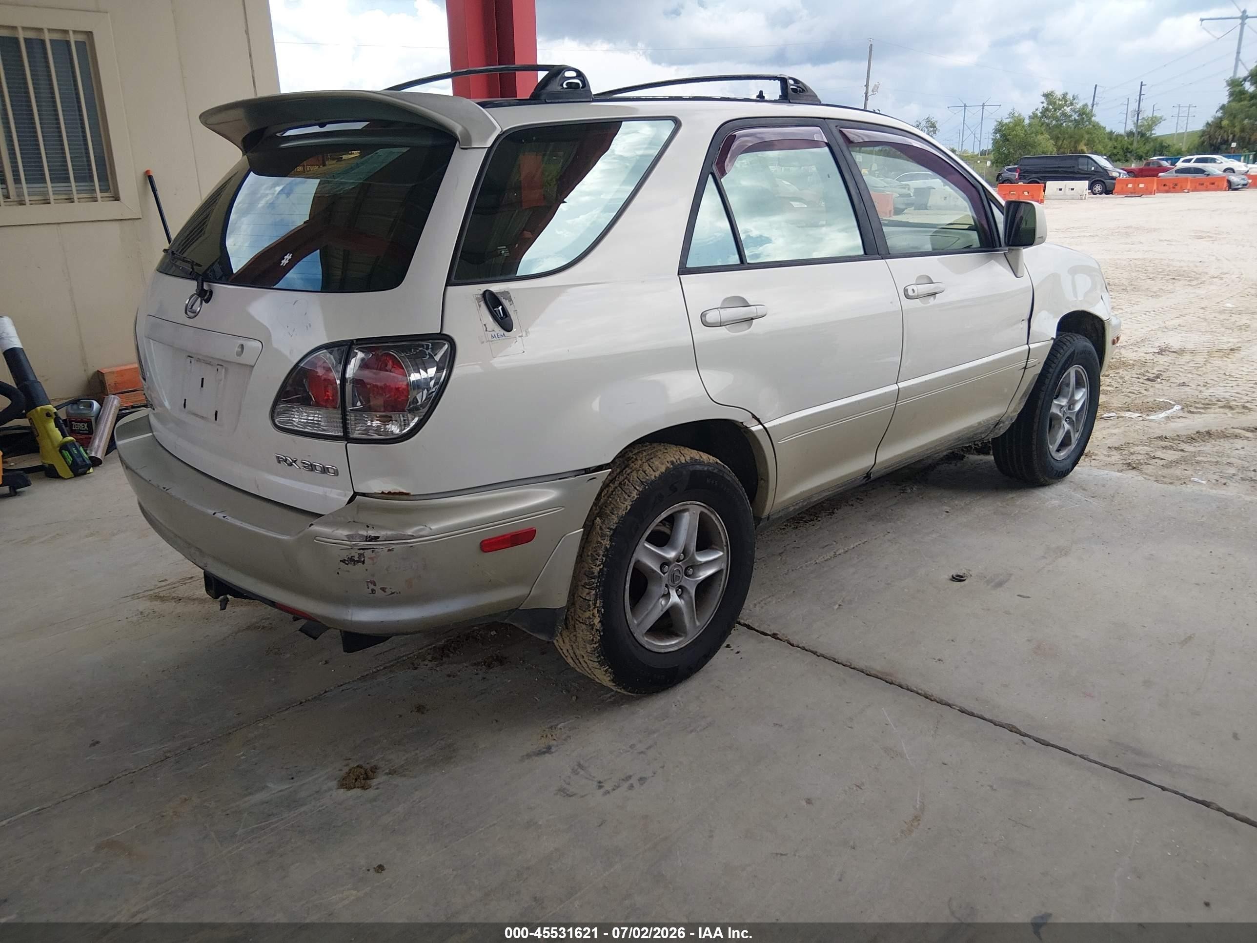 2000 Lexus Rx 300   White vin: JT6GF10U4Y0065037