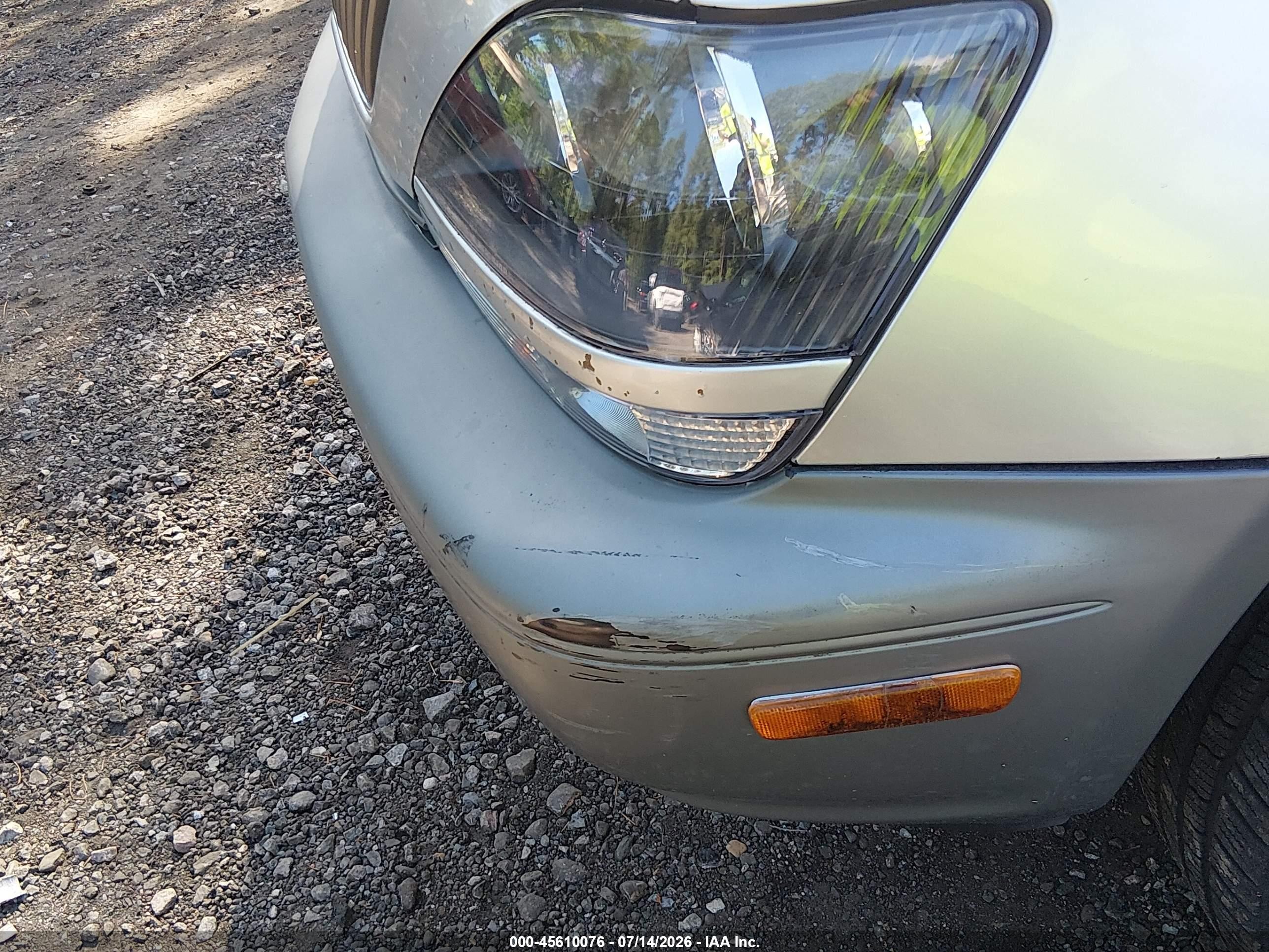 2000 Lexus Rx 300   Серебряный vin: JT6GF10U4Y0073803