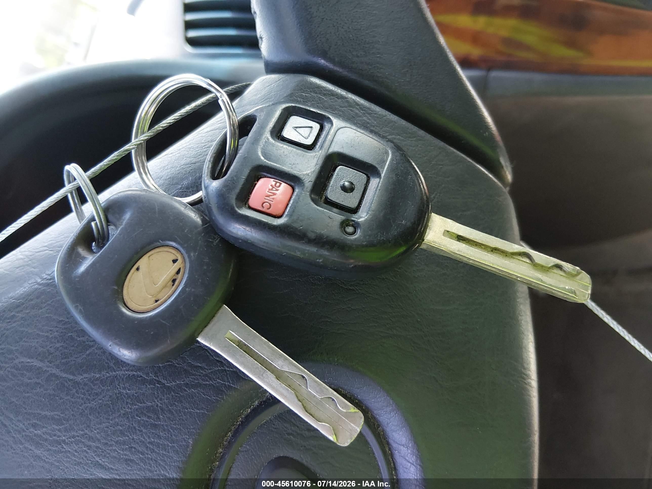 2000 Lexus Rx 300   Серебряный vin: JT6GF10U4Y0073803