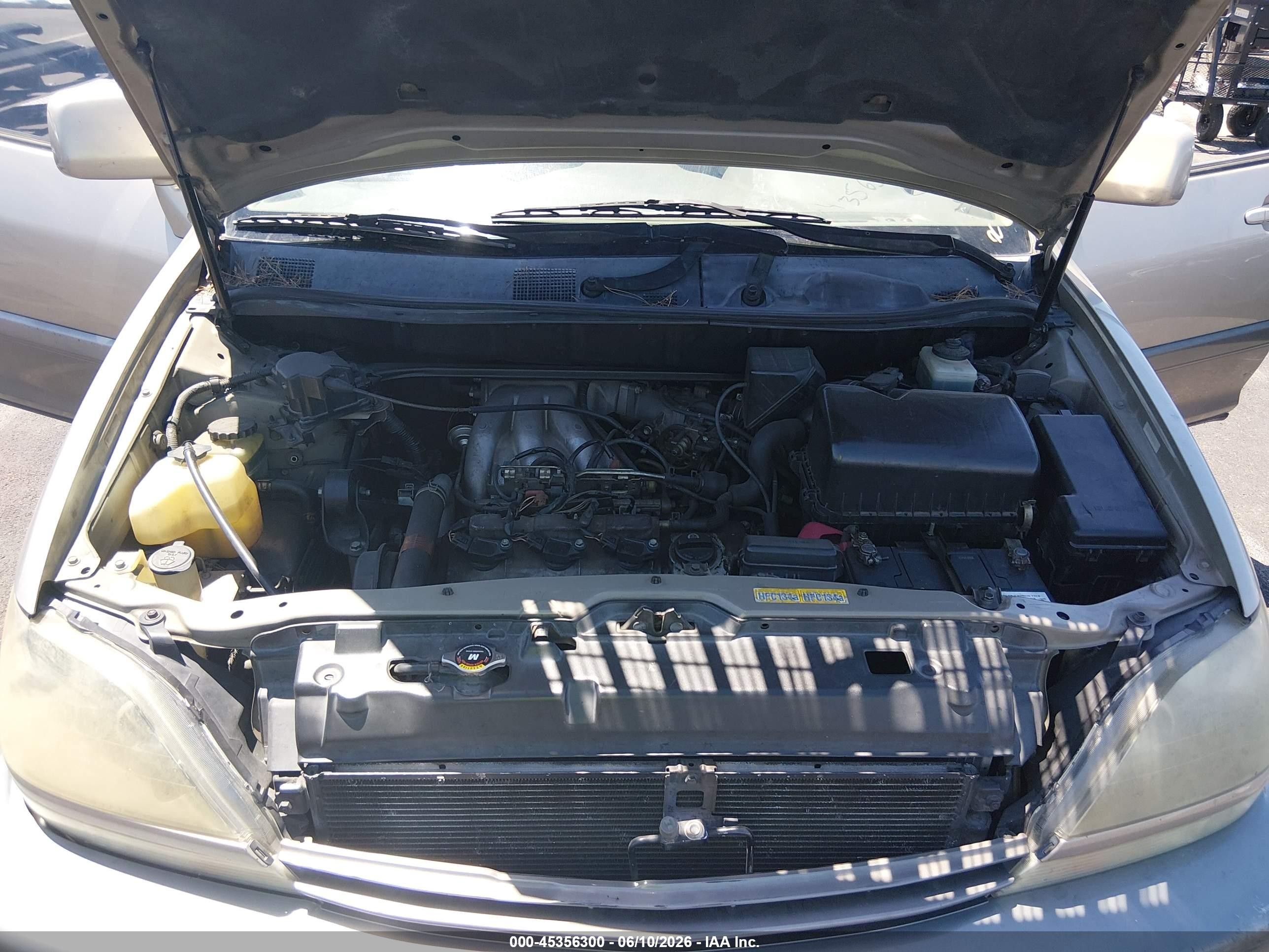 2000 Lexus Rx 300   Gold vin: JT6GF10U5Y0052149