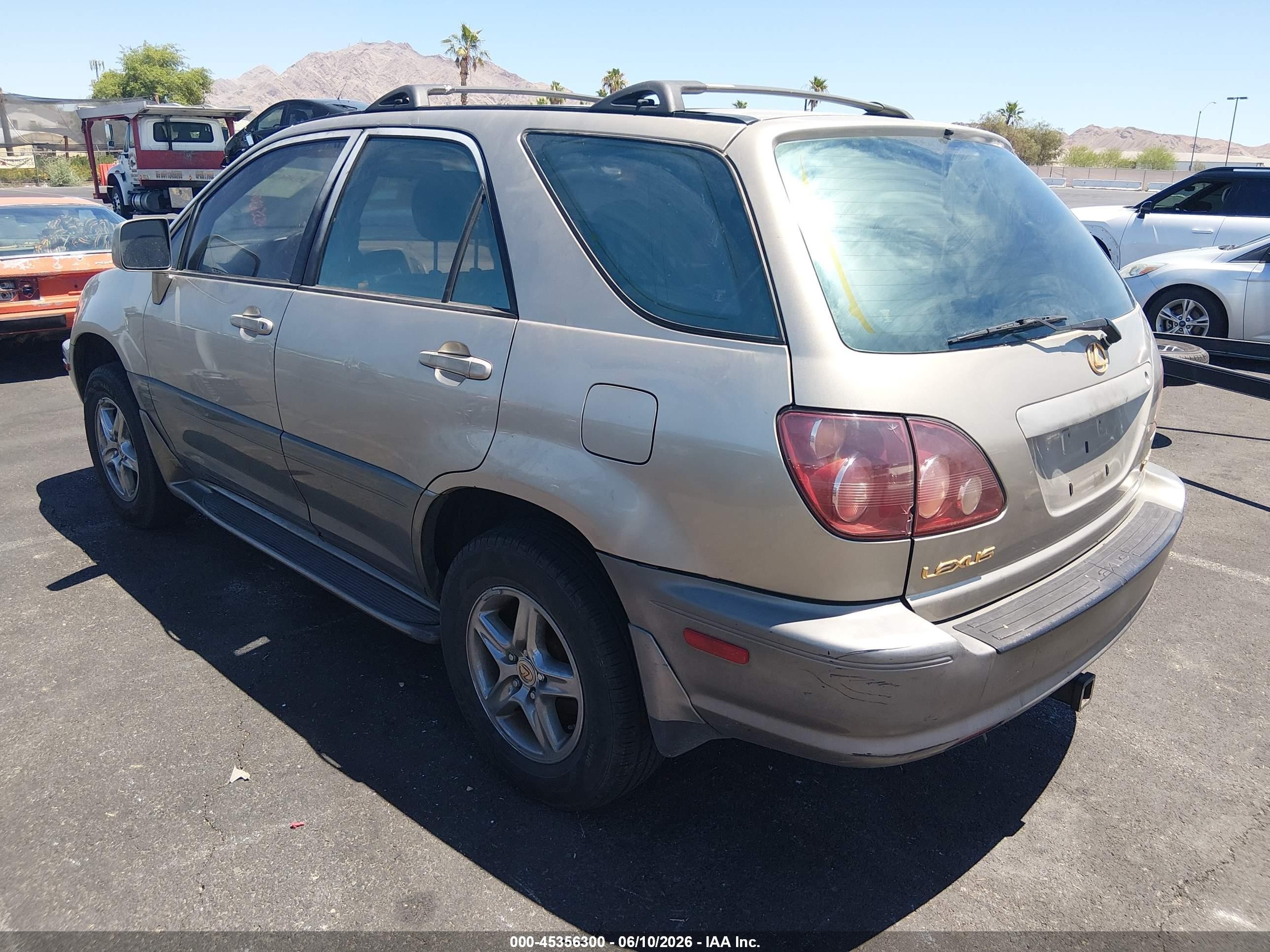 2000 Lexus Rx 300   Gold vin: JT6GF10U5Y0052149