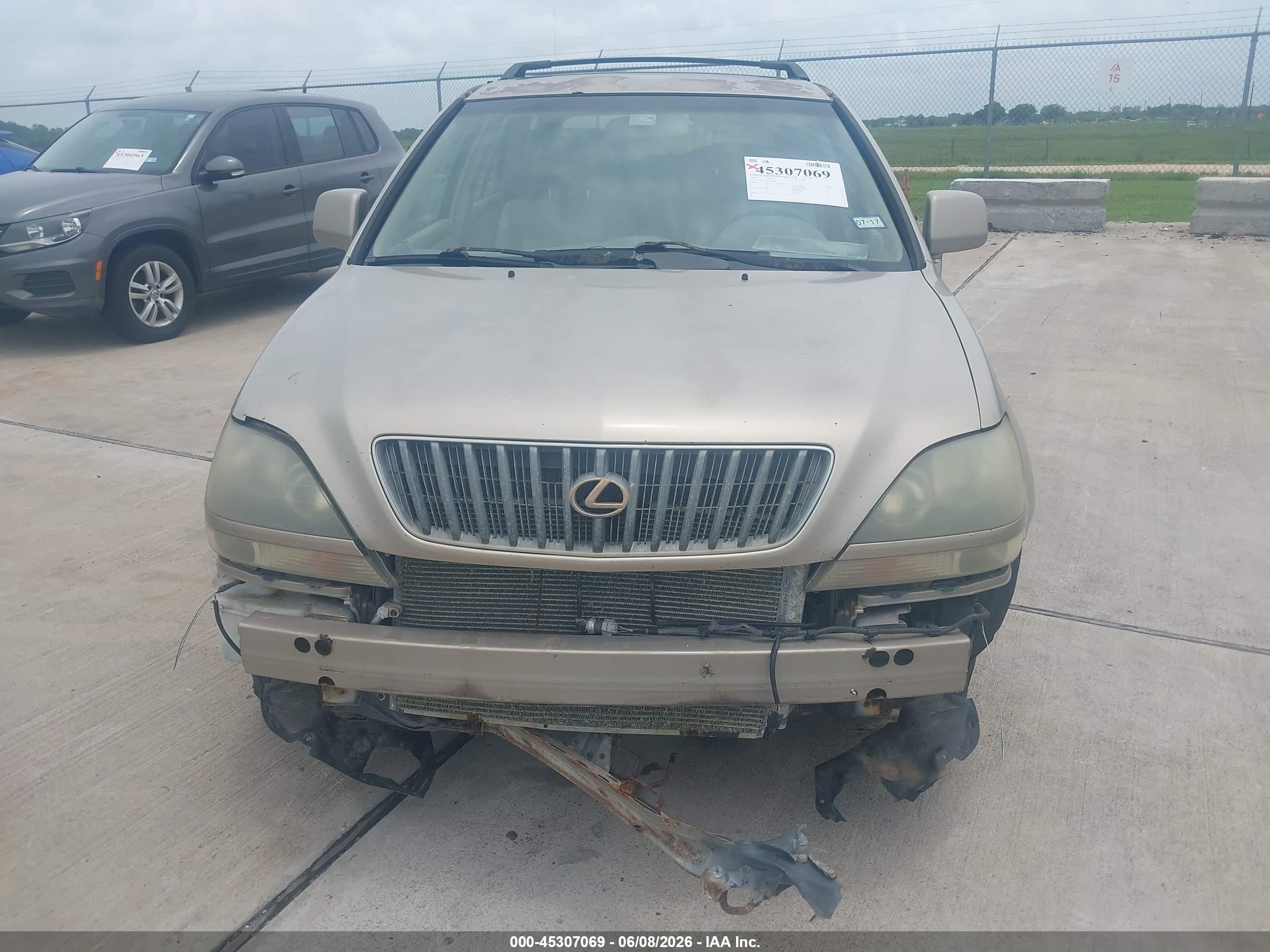 2000 Lexus Rx 300   Gold vin: JT6GF10U5Y0060042