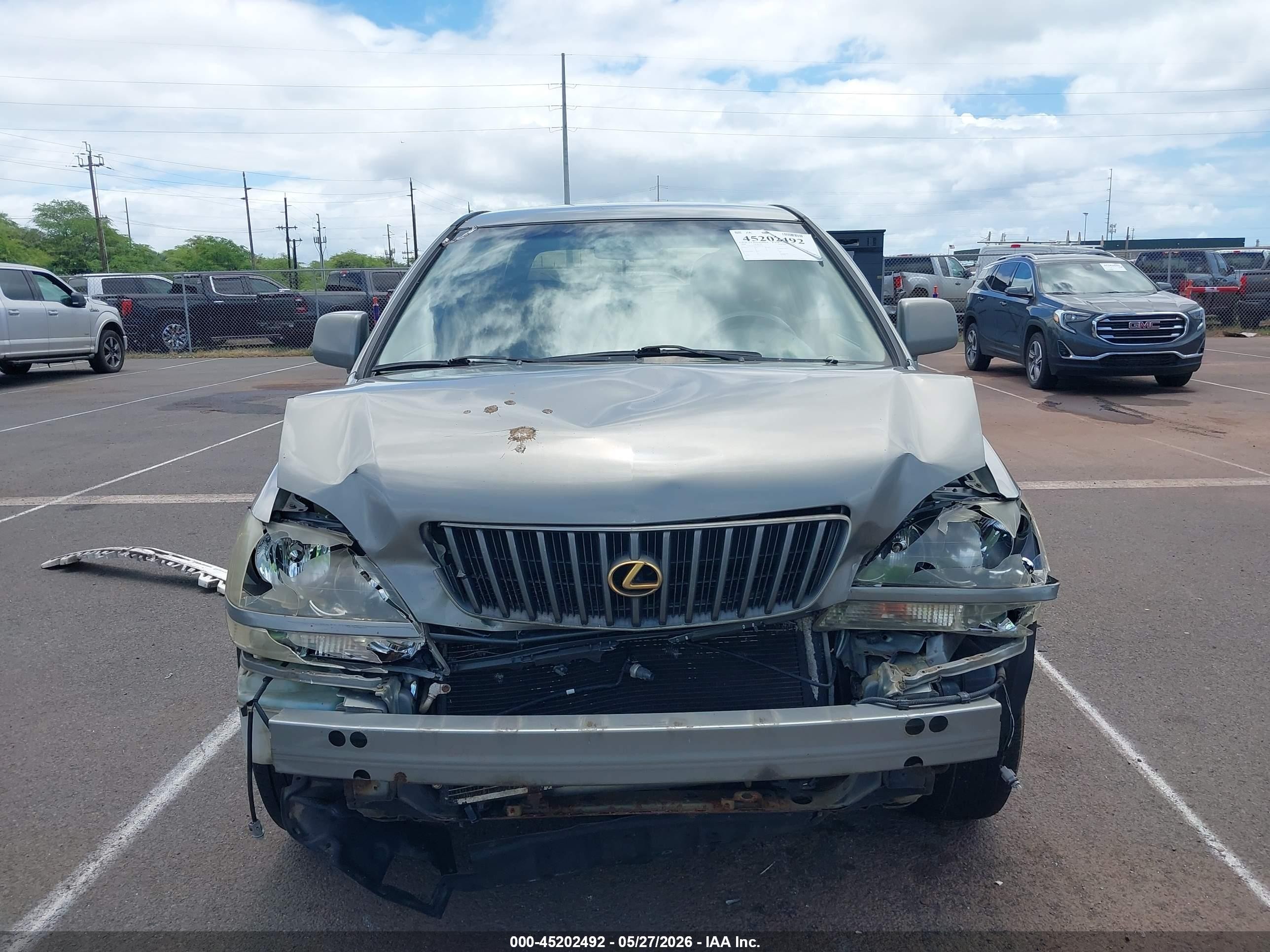 2000 Lexus Rx 300   Silver vin: JT6GF10U6Y0045372