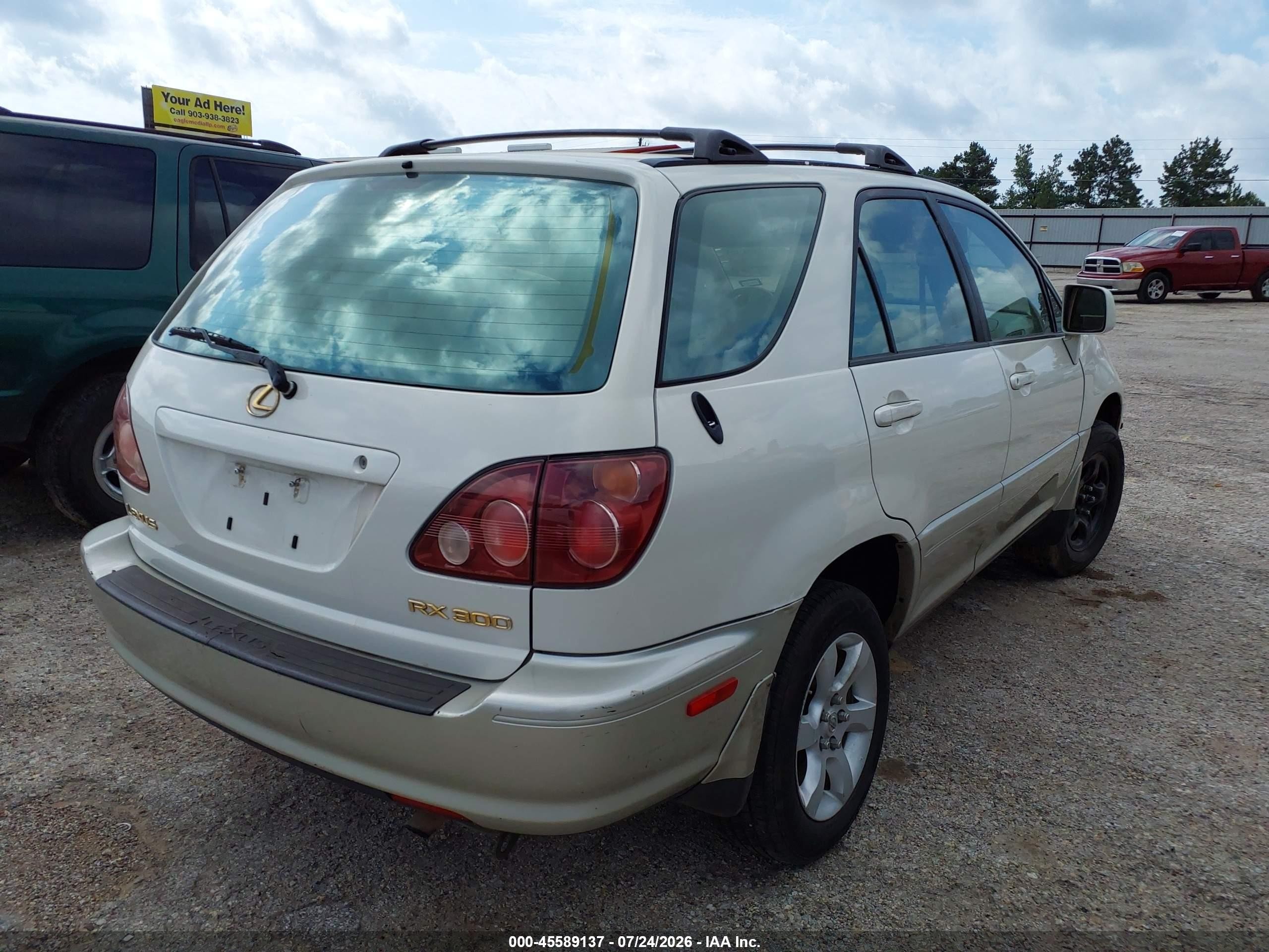 2000 Lexus Rx 300   White vin: JT6GF10U8Y0079359