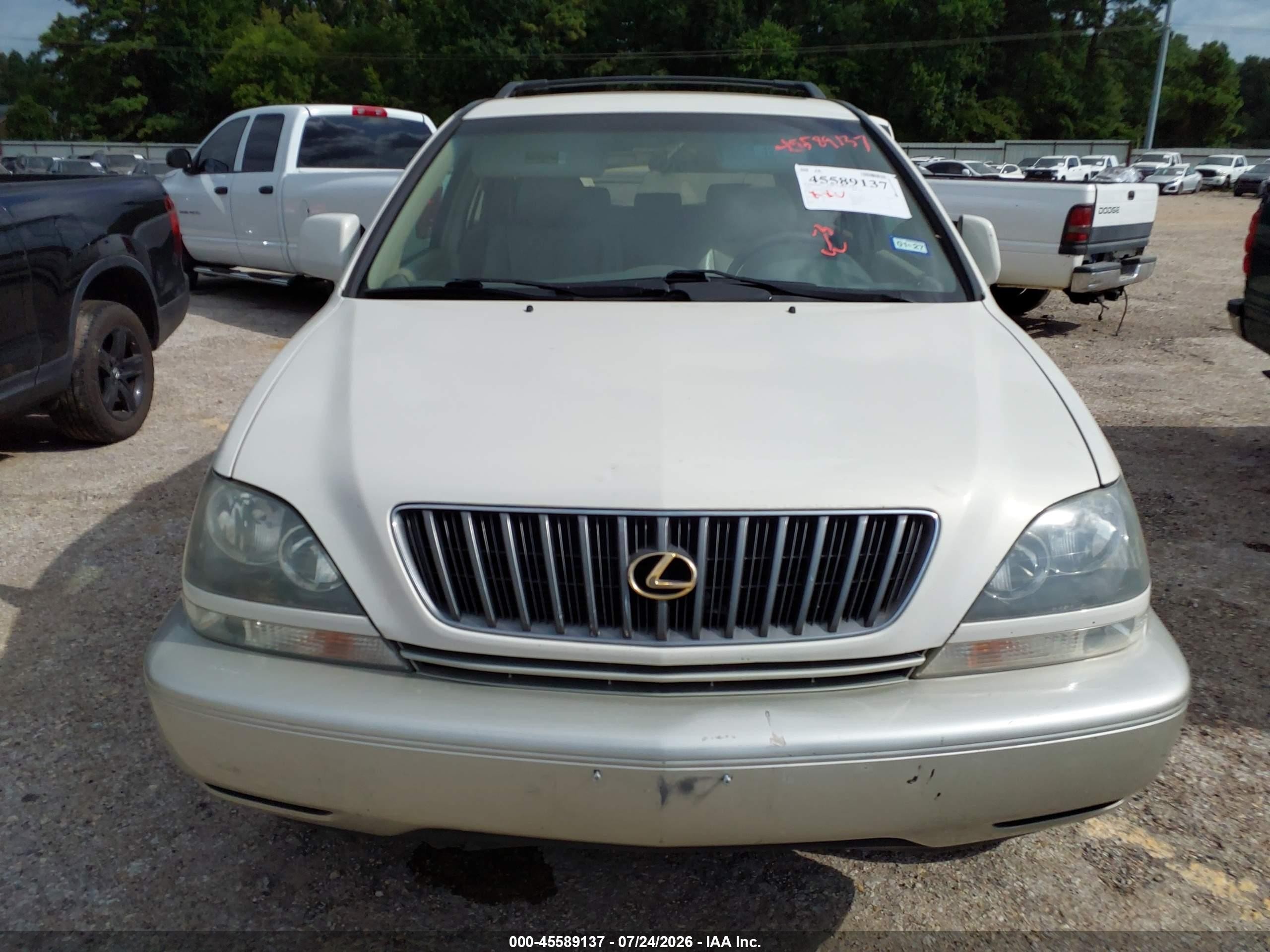 2000 Lexus Rx 300   White vin: JT6GF10U8Y0079359