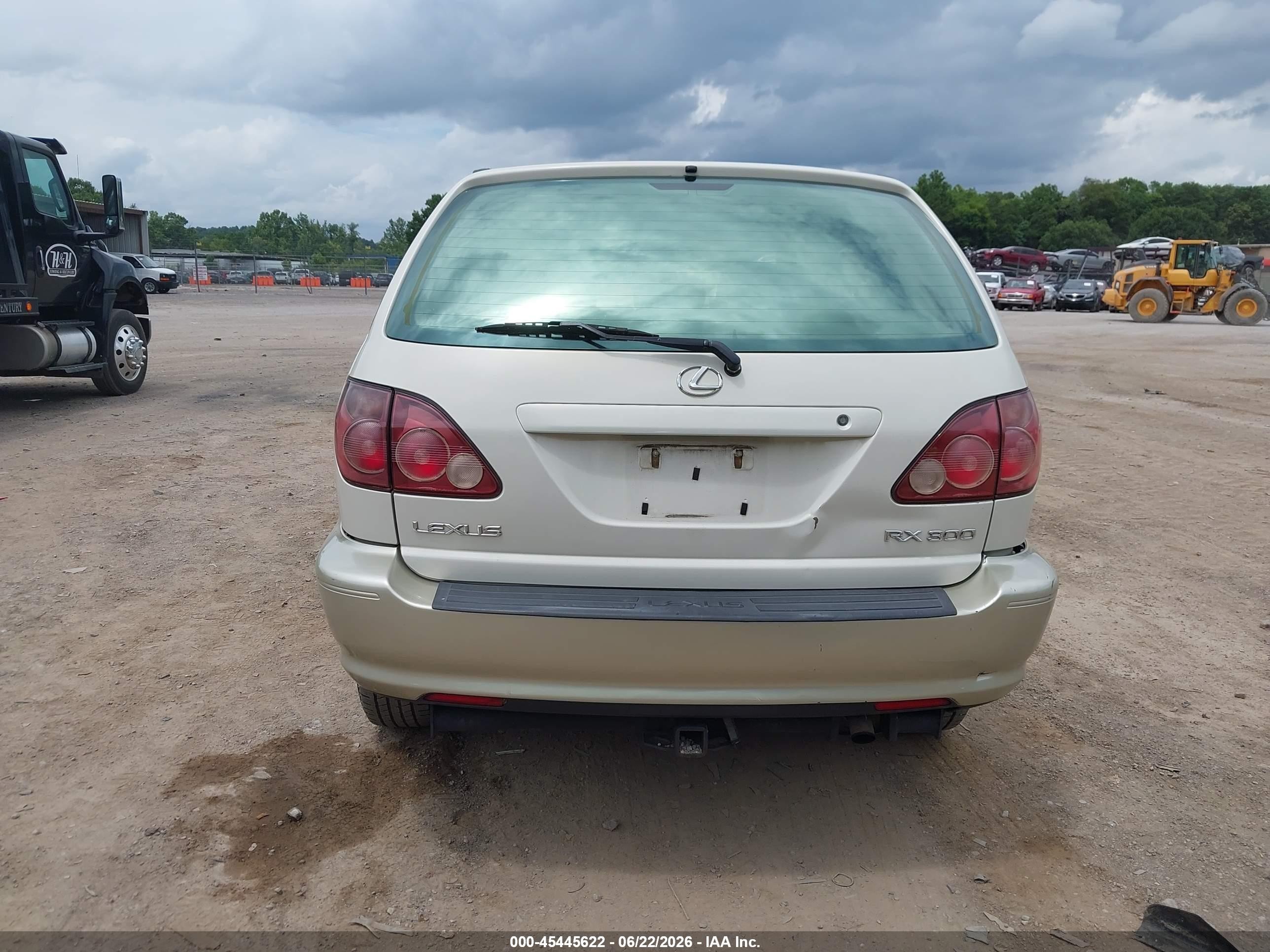 2000 Lexus Rx 300   Белый vin: JT6GF10U9Y0056916