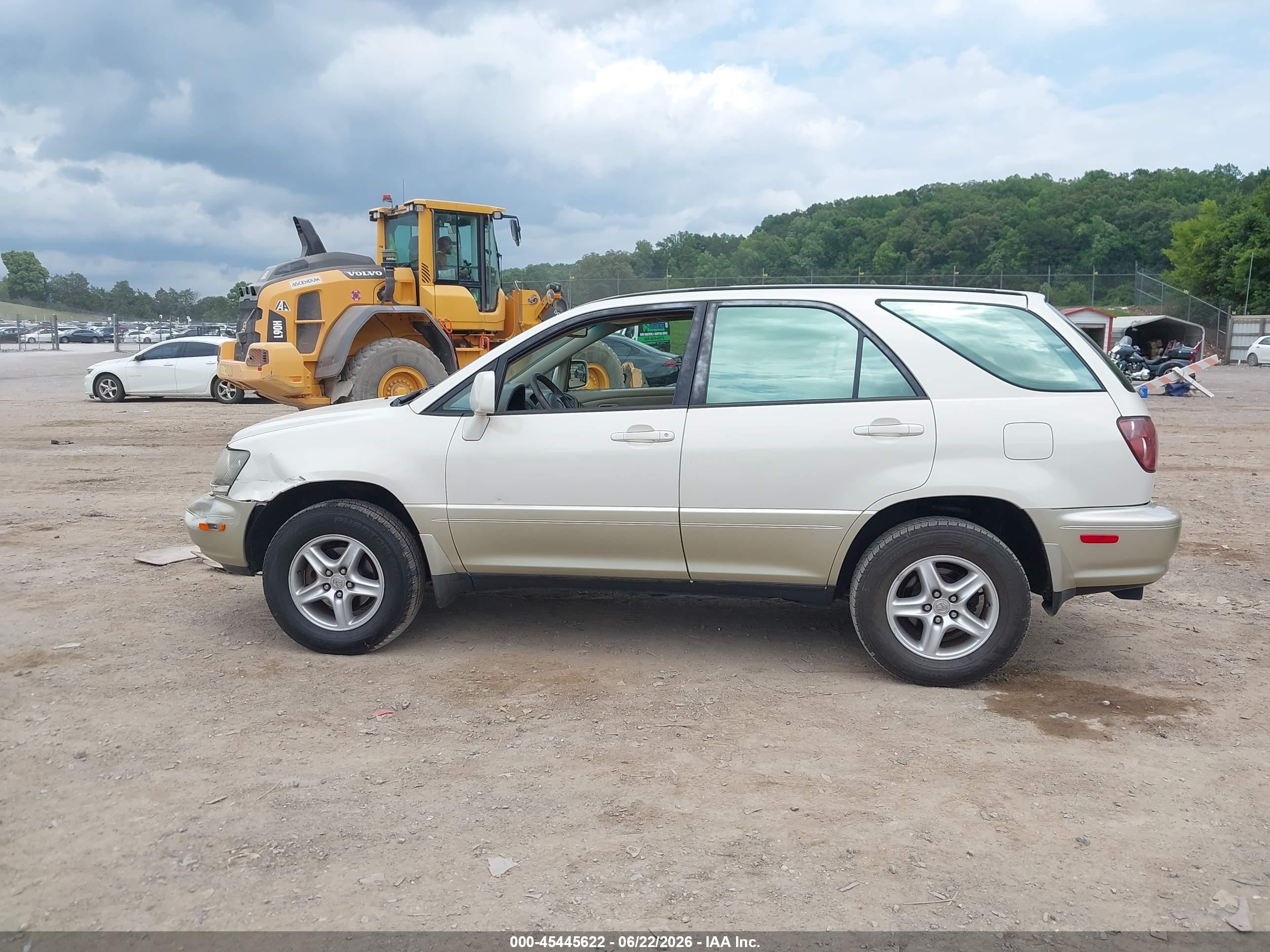 2000 Lexus Rx 300   Белый vin: JT6GF10U9Y0056916