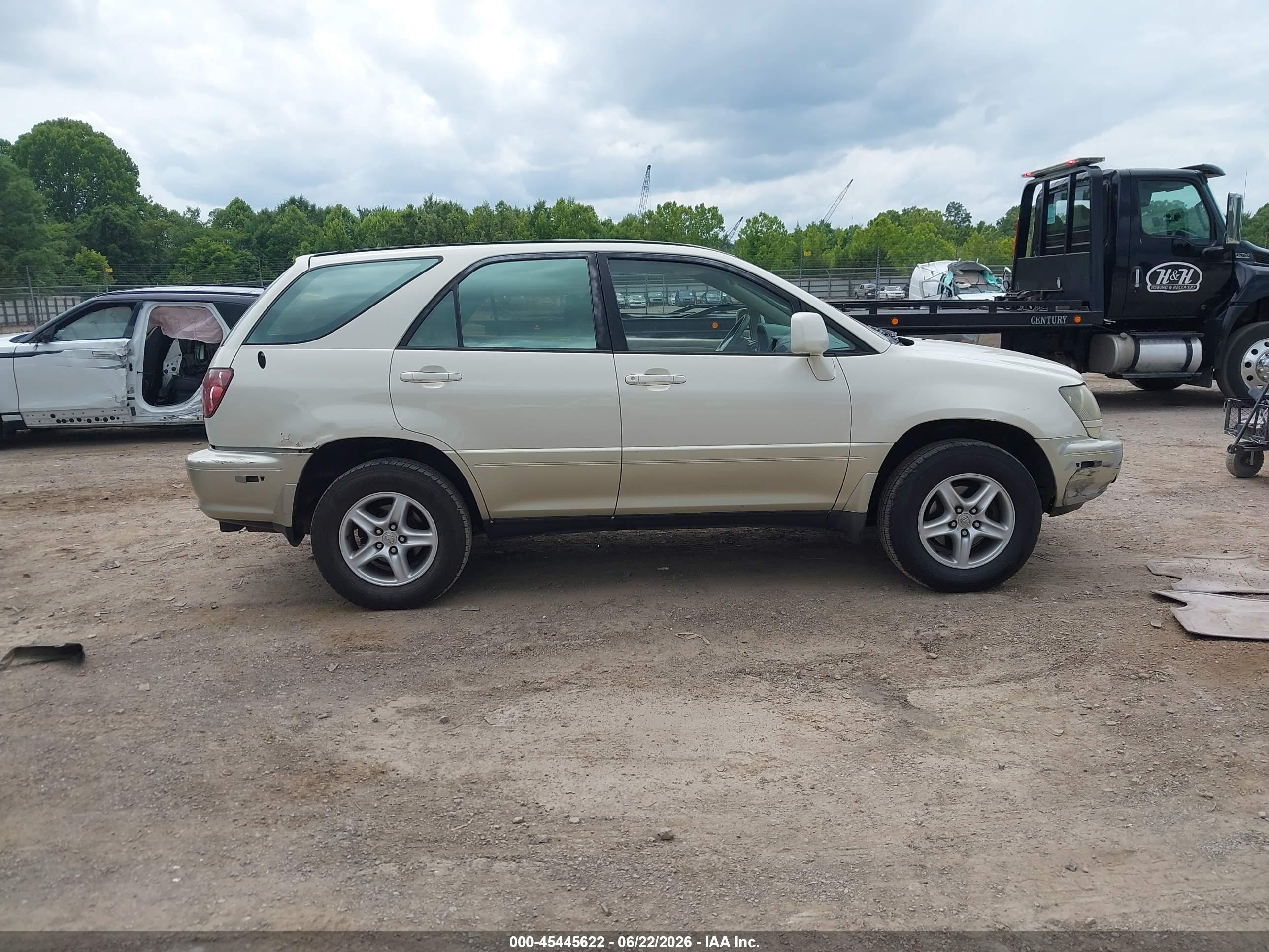 2000 Lexus Rx 300   Белый vin: JT6GF10U9Y0056916