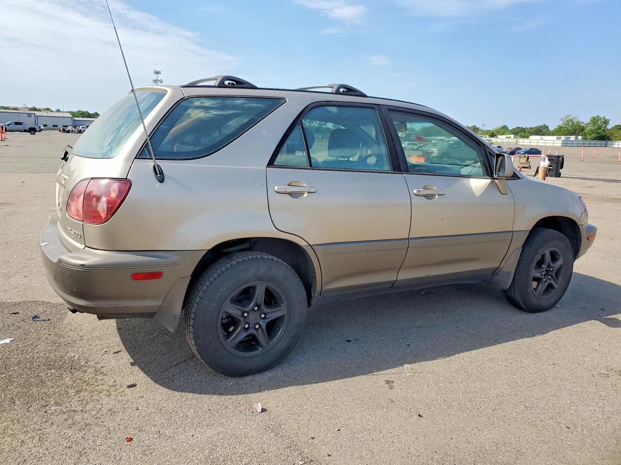 2000 Lexus Rx 300 Tan vin: JT6GF10UXY0077726