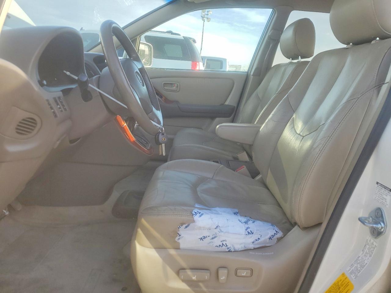 1999 Lexus Rx 300 Base White vin: JT6HF10U2X0062575