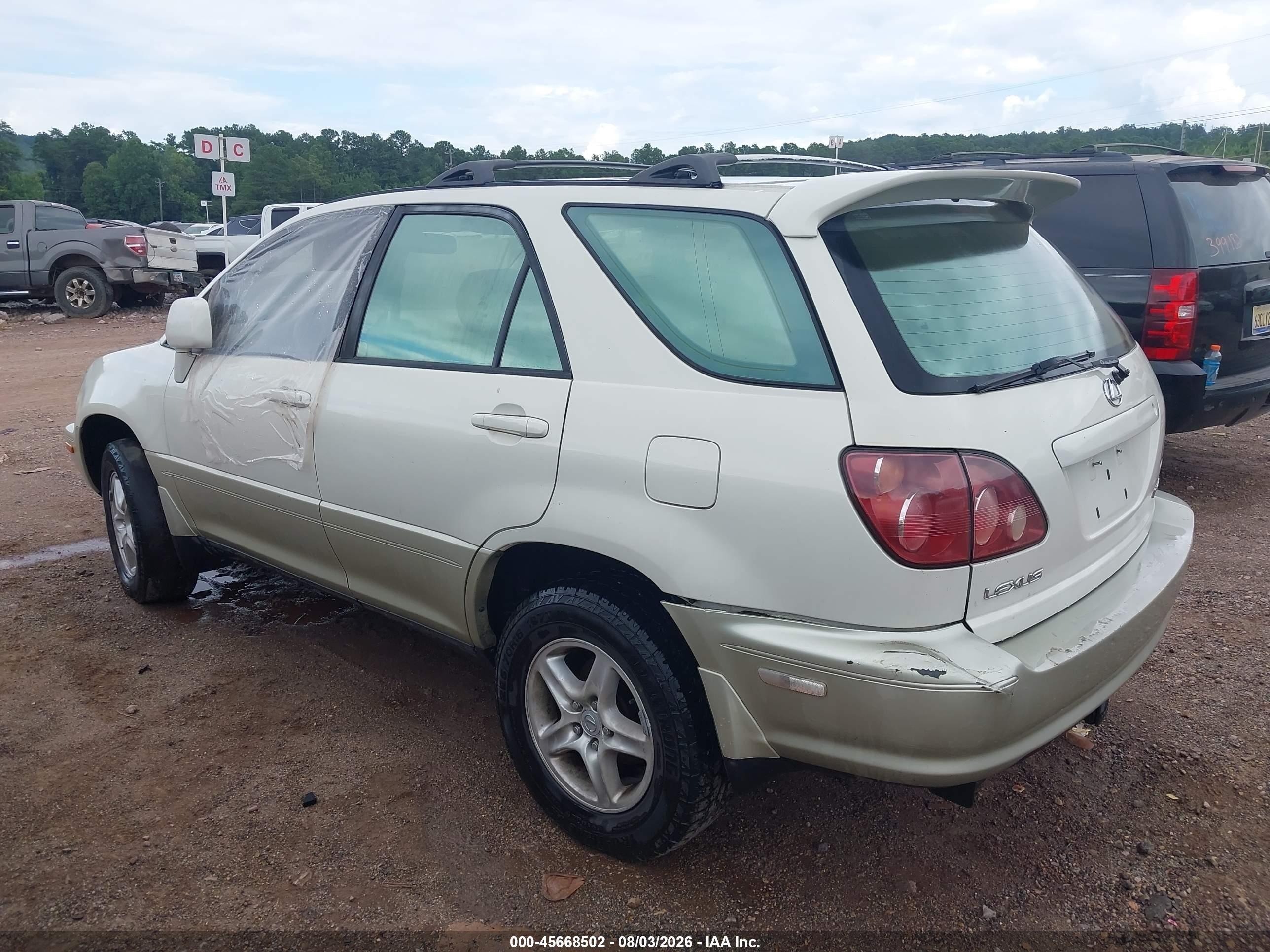 2000 Lexus Rx 300   White vin: JT6HF10U2Y0109699
