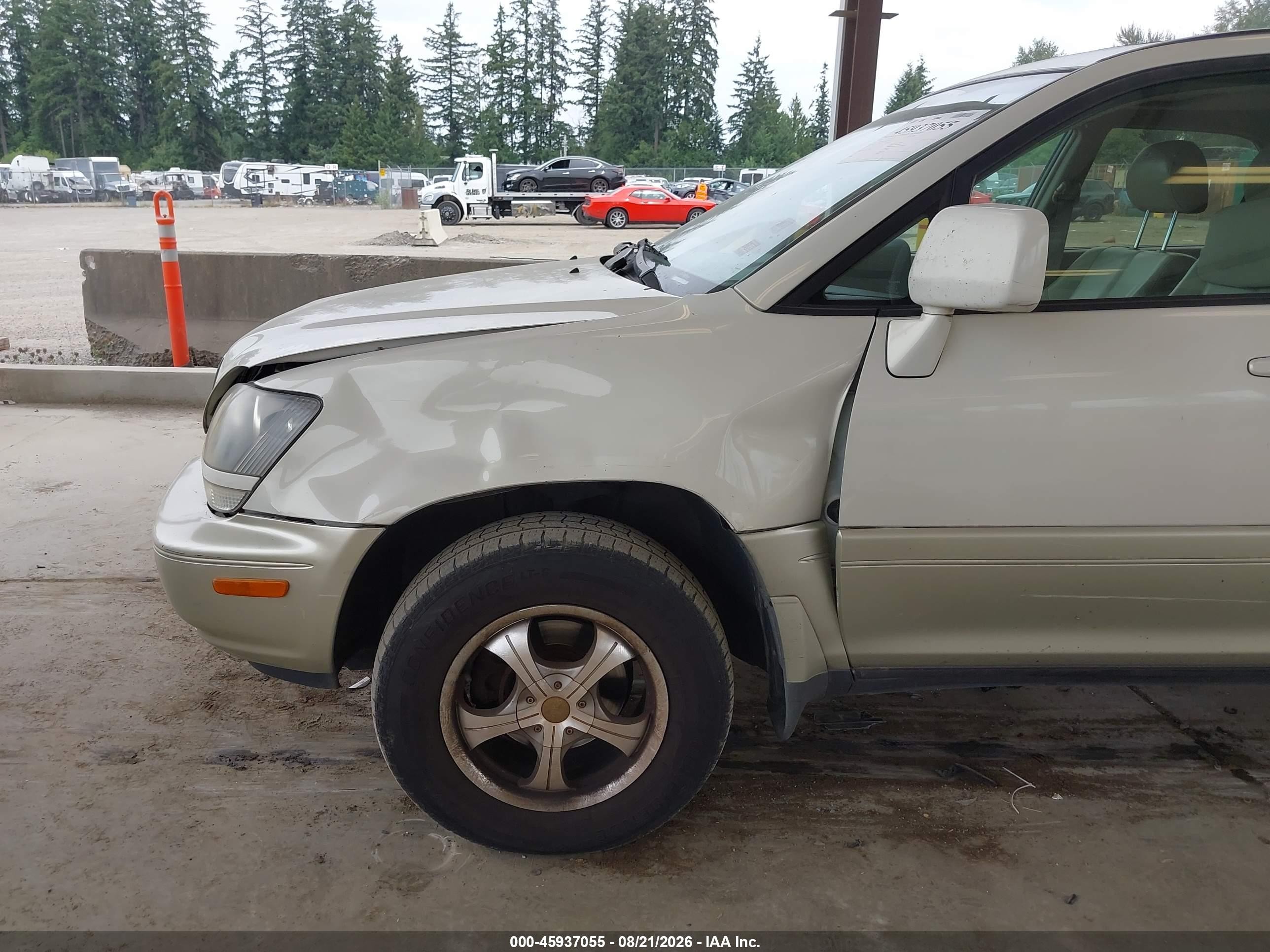 2000 Lexus Rx 300 Cream vin: JT6HF10U3Y0129718