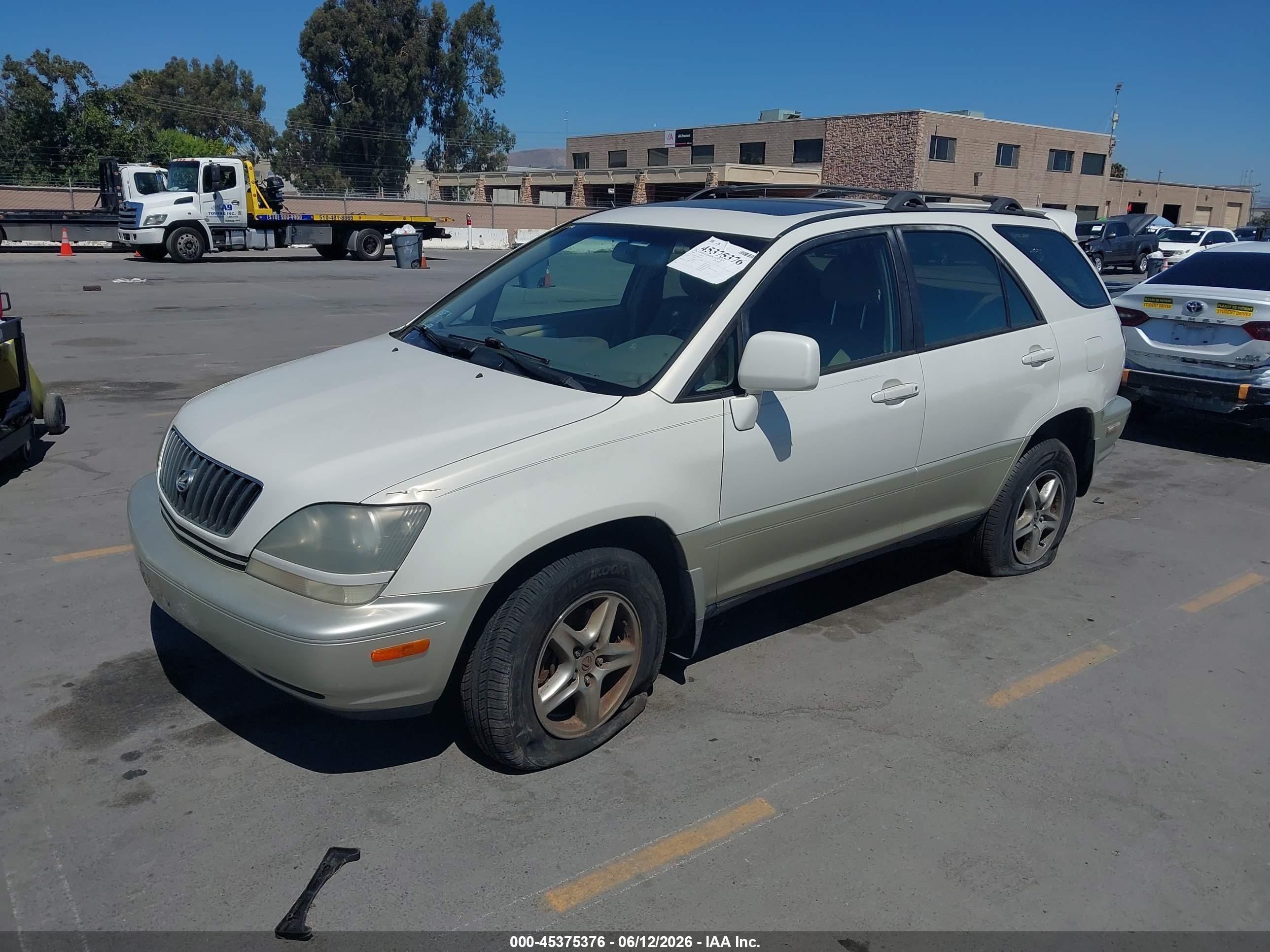 2000 Lexus Rx 300   White vin: JT6HF10U5Y0114329