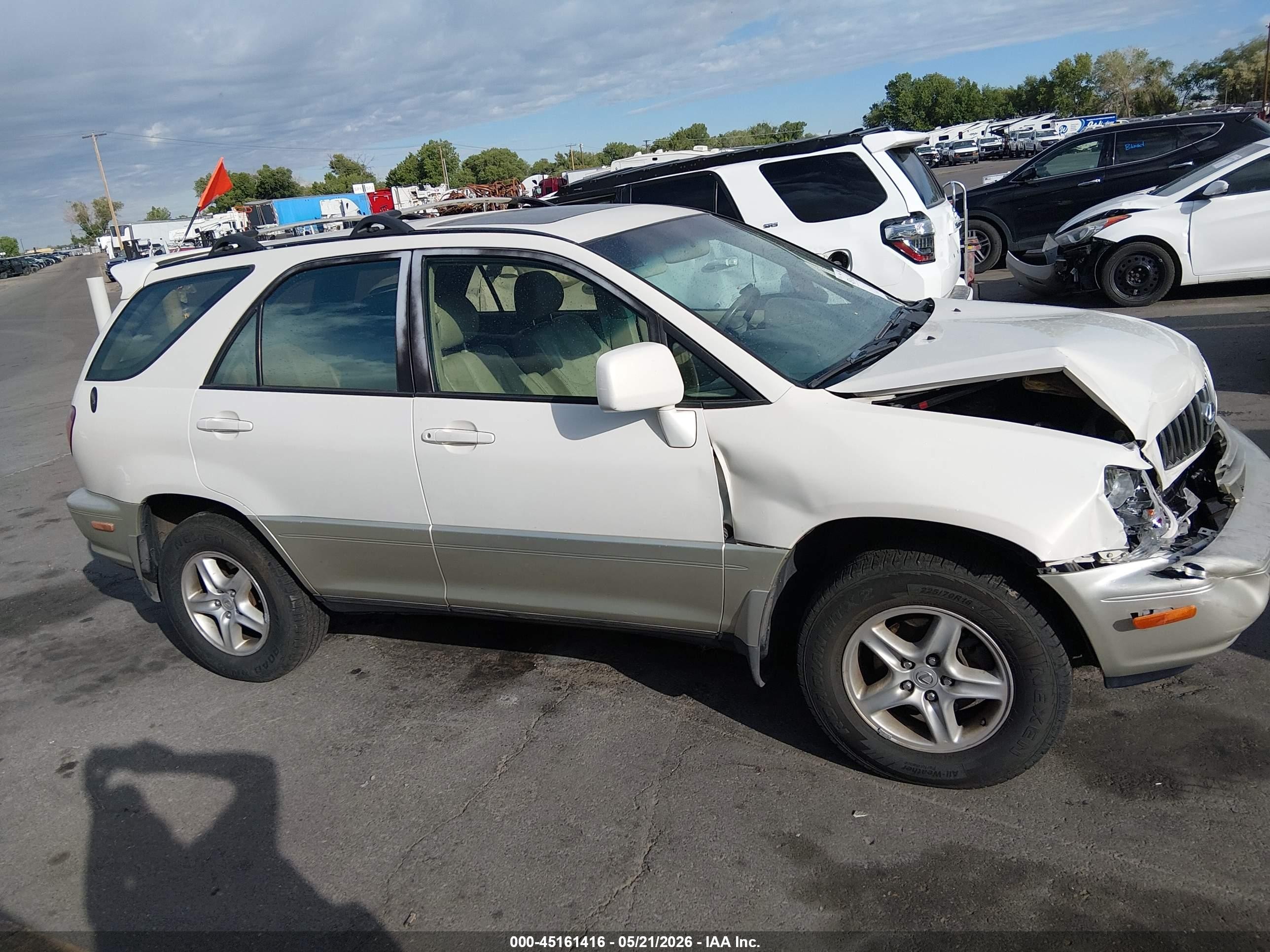 2000 Lexus Rx 300 White vin: JT6HF10U6Y0097895