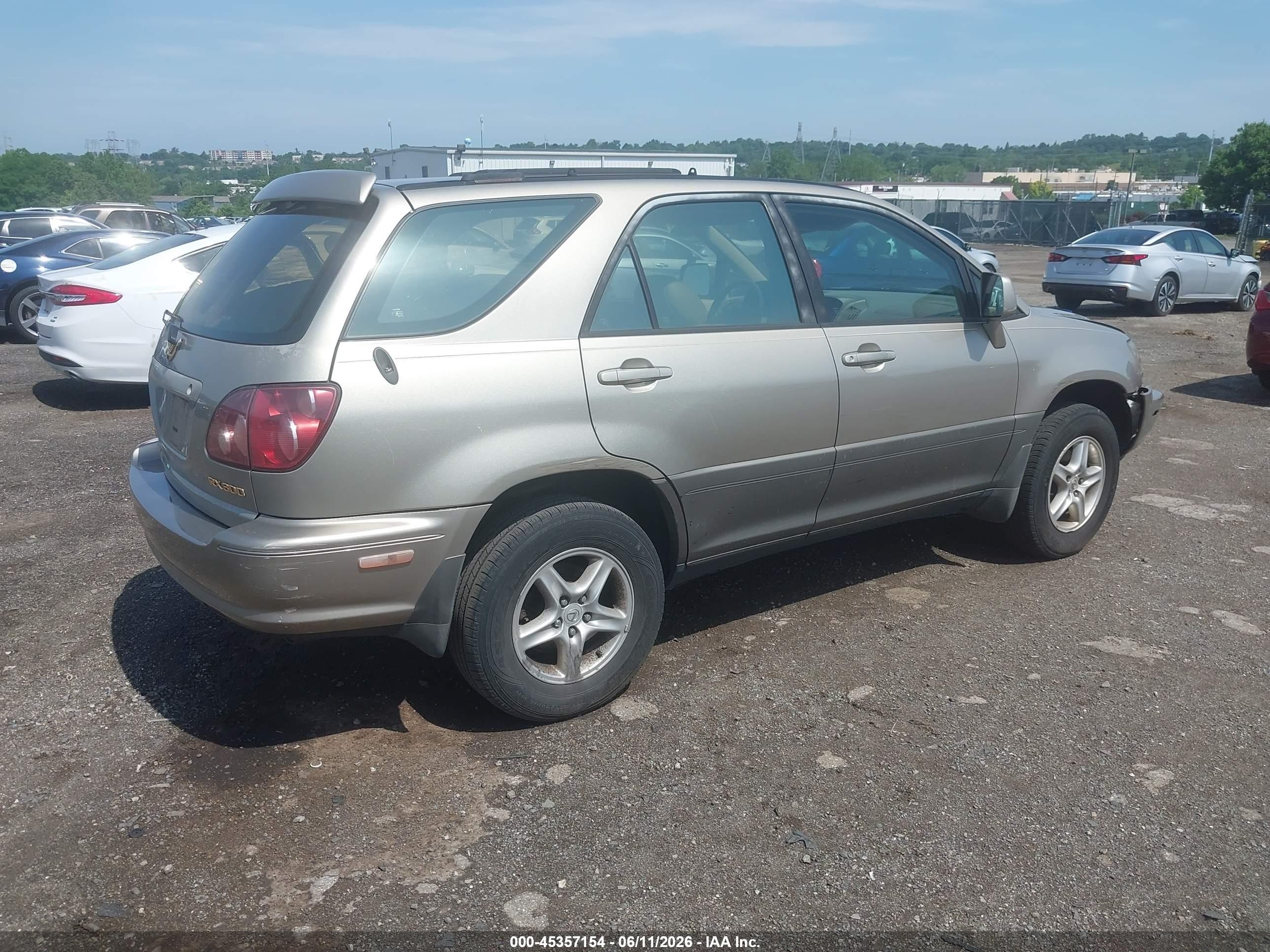 1999 Lexus Rx 300   Серебряный vin: JT6HF10U8X0034845
