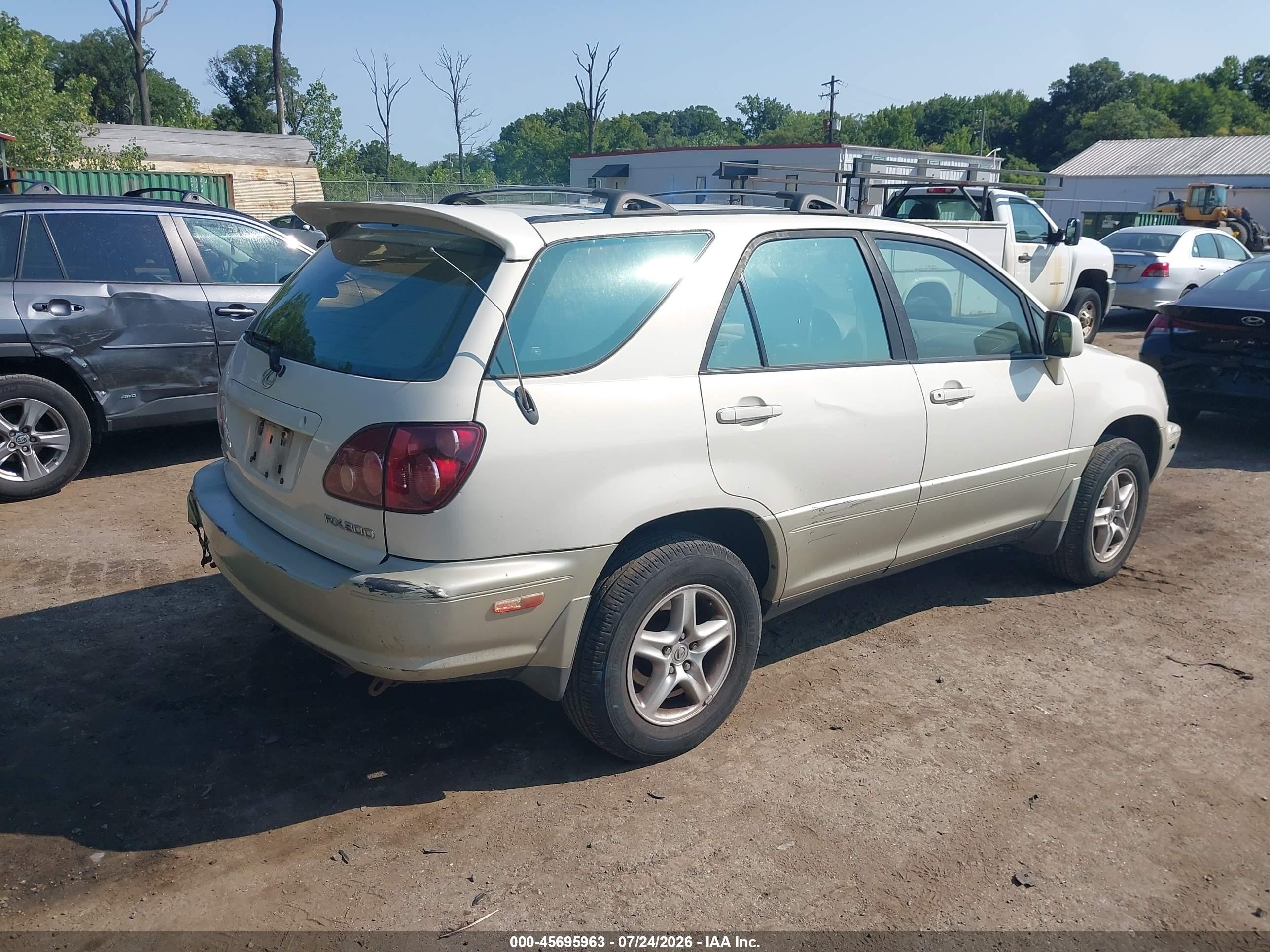 2000 Lexus Rx 300   White vin: JT6HF10U8Y0095629