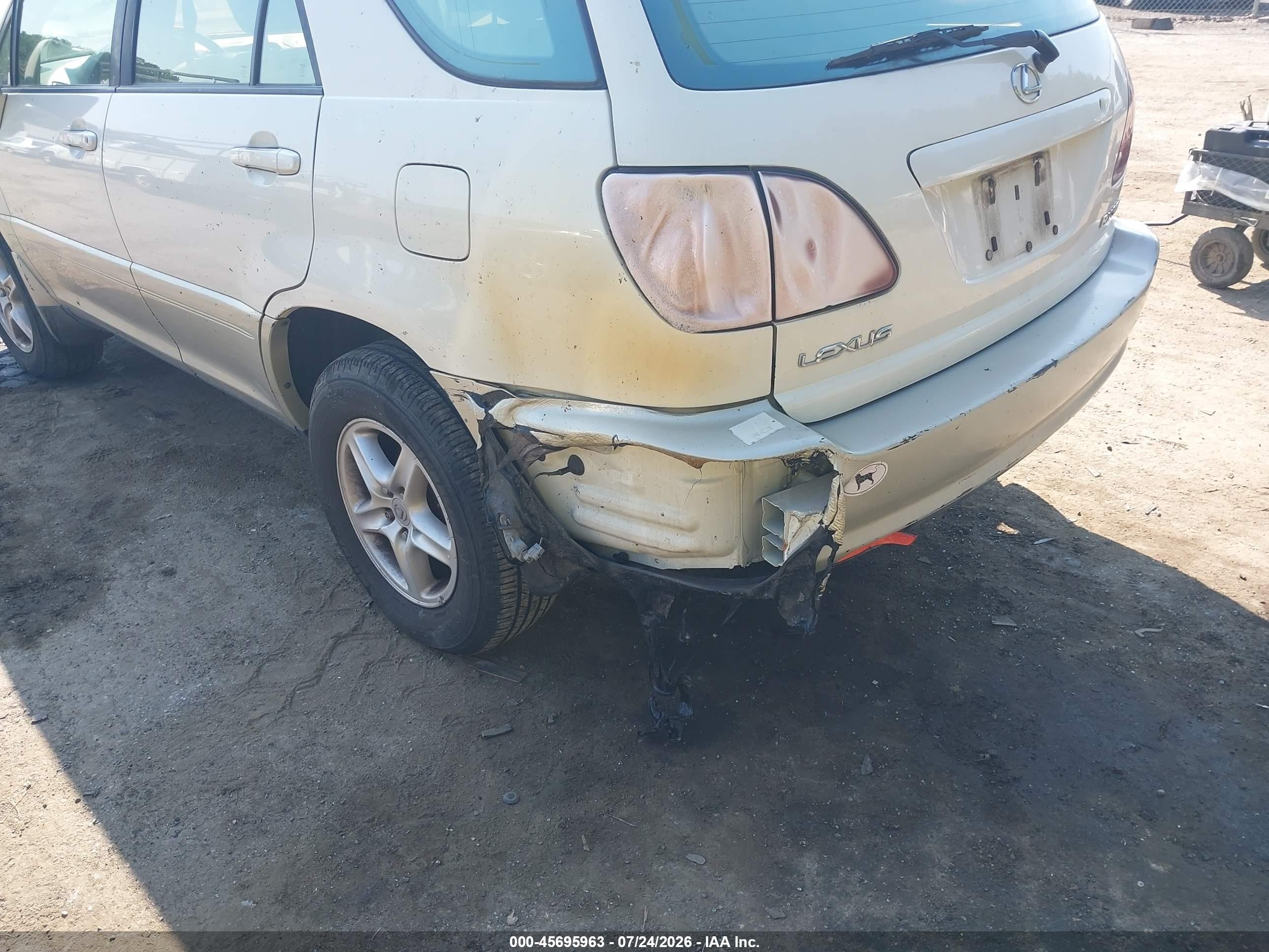 2000 Lexus Rx 300   White vin: JT6HF10U8Y0095629