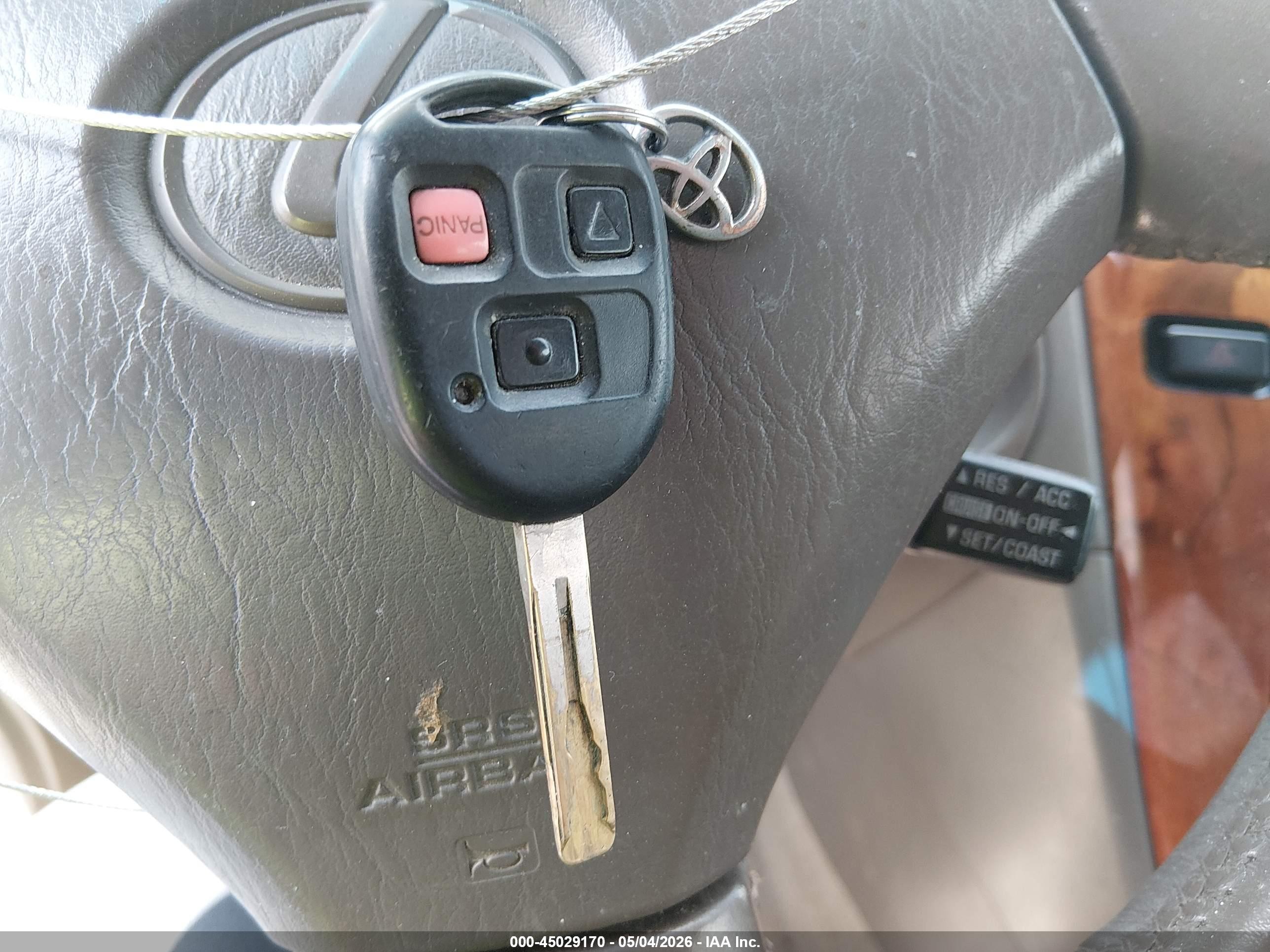 1999 Lexus Rx 300   White vin: JT6HF10U9X0017925