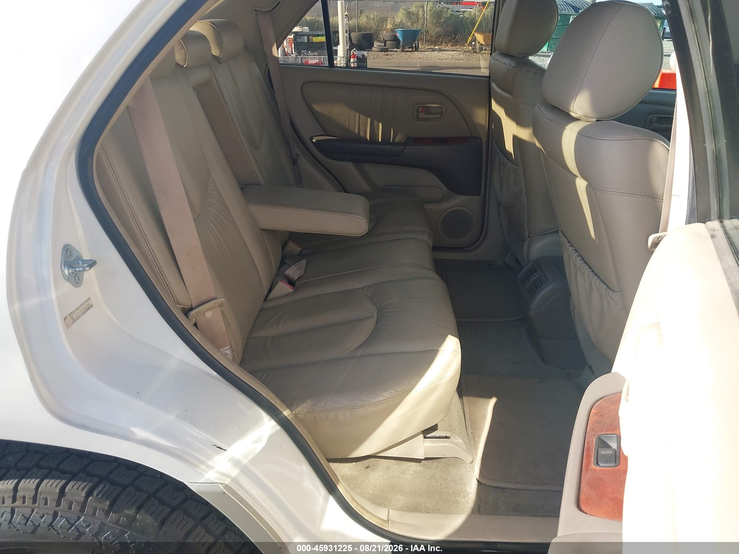 1999 Lexus Rx 300   Белый vin: JT6HF10U9X0047068