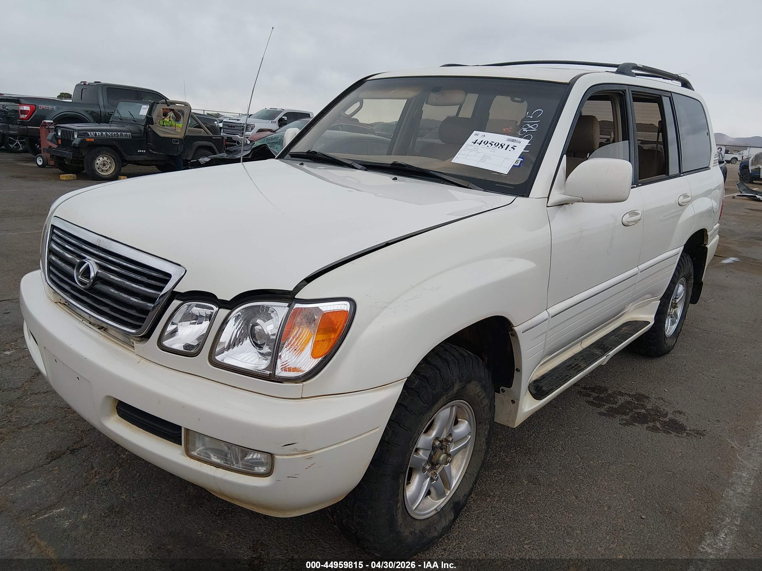 1999 Lexus Lx 470   White vin: JT6HT00W0X0074468