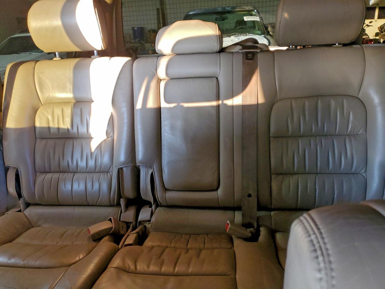2000 Lexus Lx 470 Cream vin: JT6HT00W0Y0080756