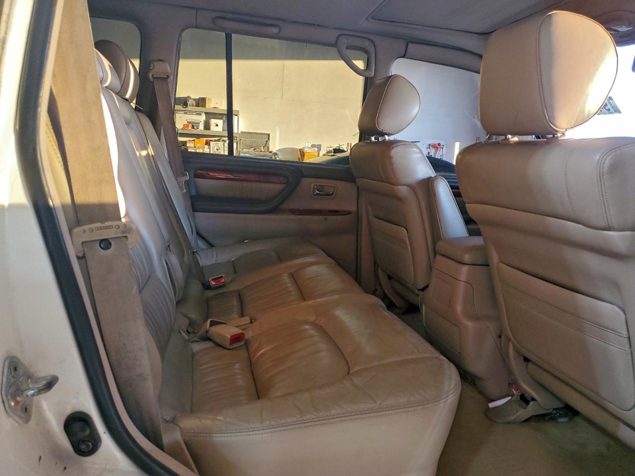 2000 Lexus Lx 470 Cream vin: JT6HT00W0Y0080756
