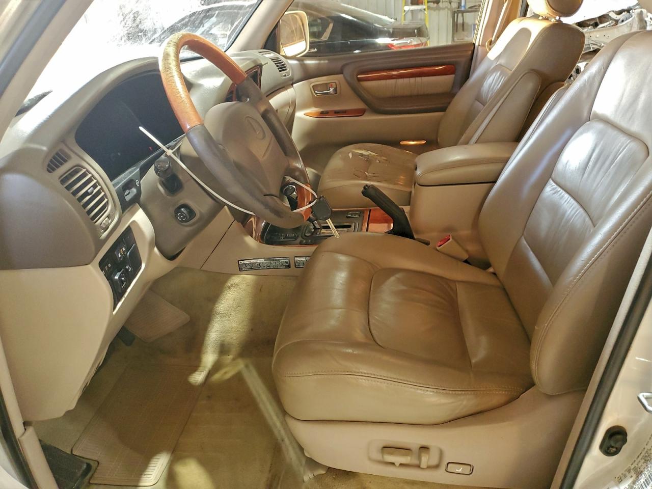 2000 Lexus Lx 470 Cream vin: JT6HT00W0Y0080756