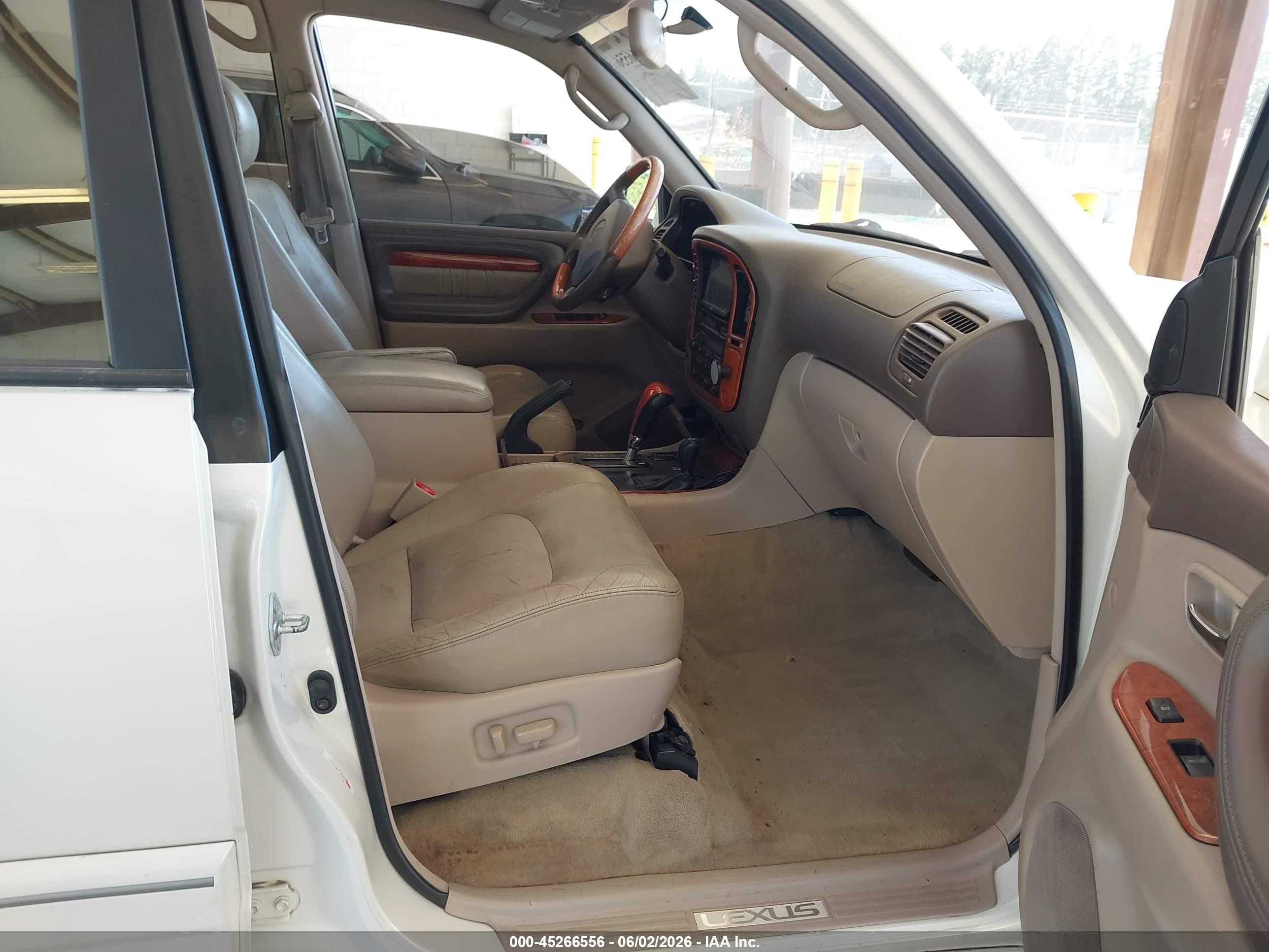 2000 Lexus Lx 470   White vin: JT6HT00W0Y0085262