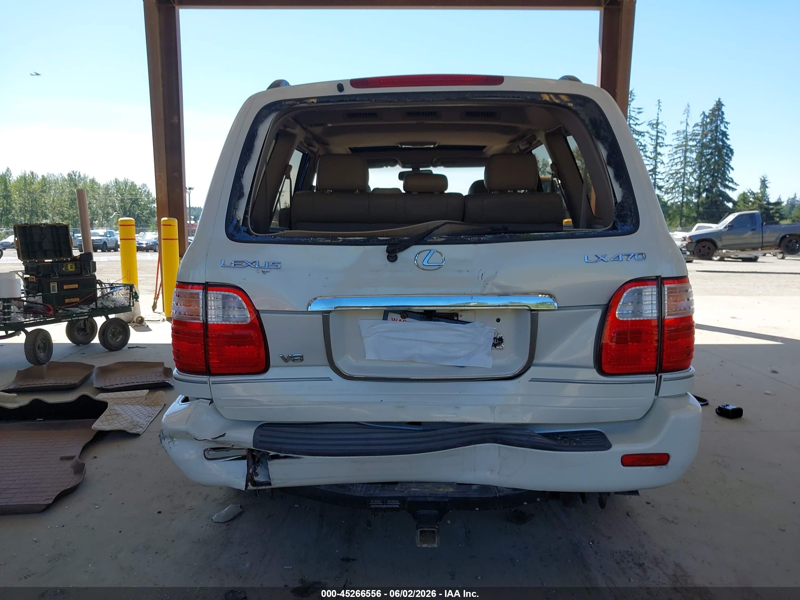 2000 Lexus Lx 470   White vin: JT6HT00W0Y0085262