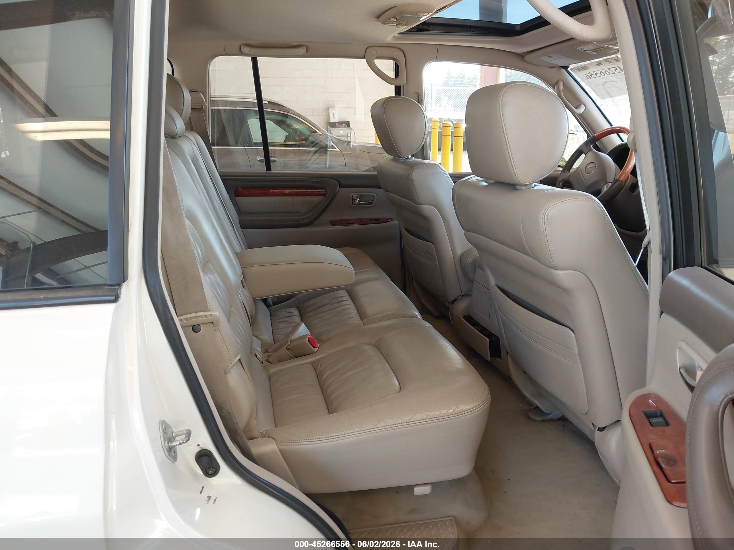 2000 Lexus Lx 470   White vin: JT6HT00W0Y0085262