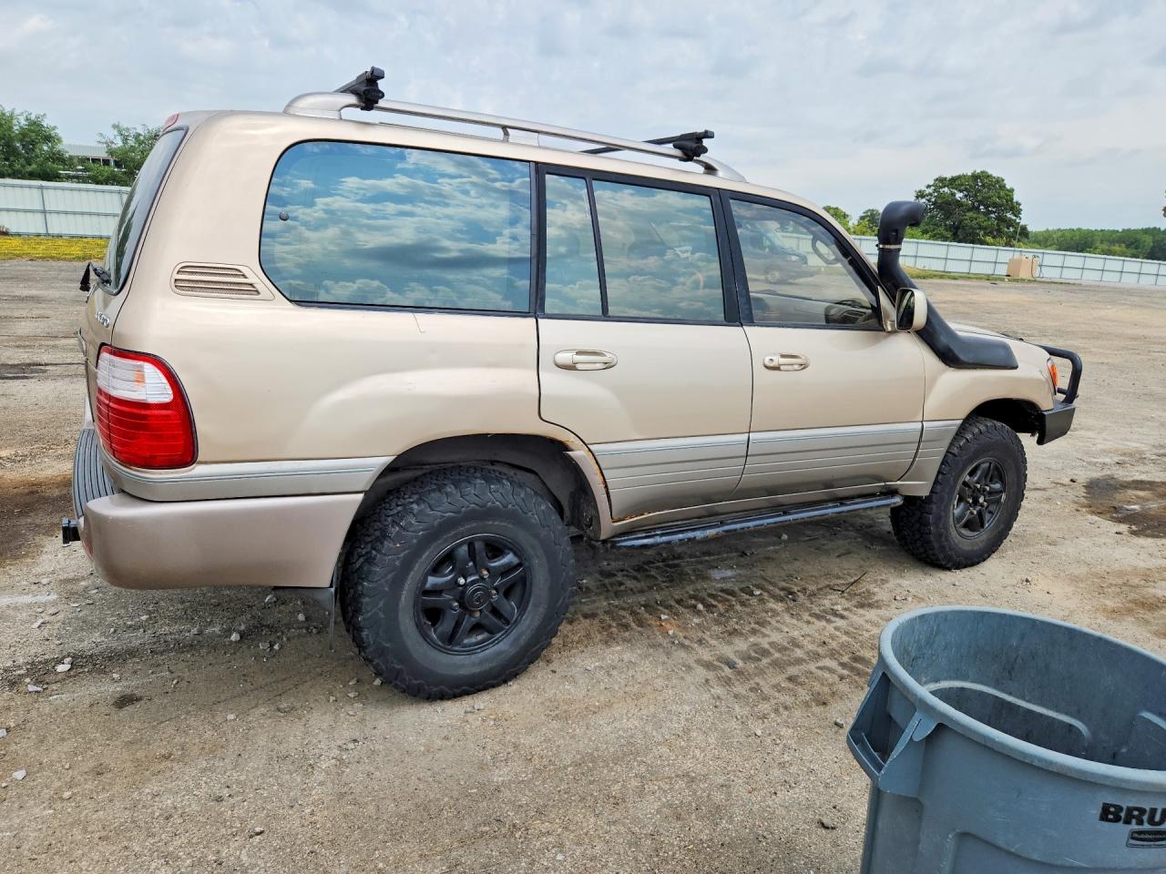 1998 Lexus Lx 470 Gold vin: JT6HT00W7W0015643