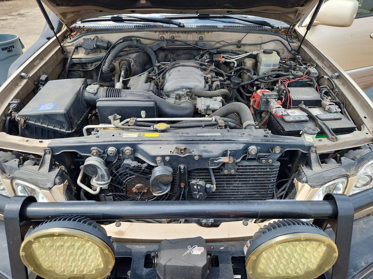 1998 Lexus Lx 470 Gold vin: JT6HT00W7W0015643