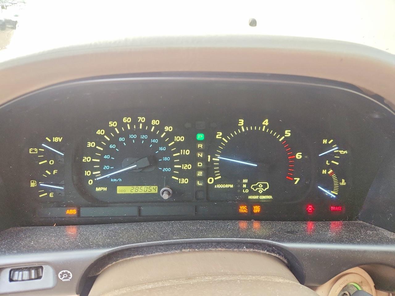 2000 Lexus Lx 470 Gold vin: JT6HT00W8Y0098566