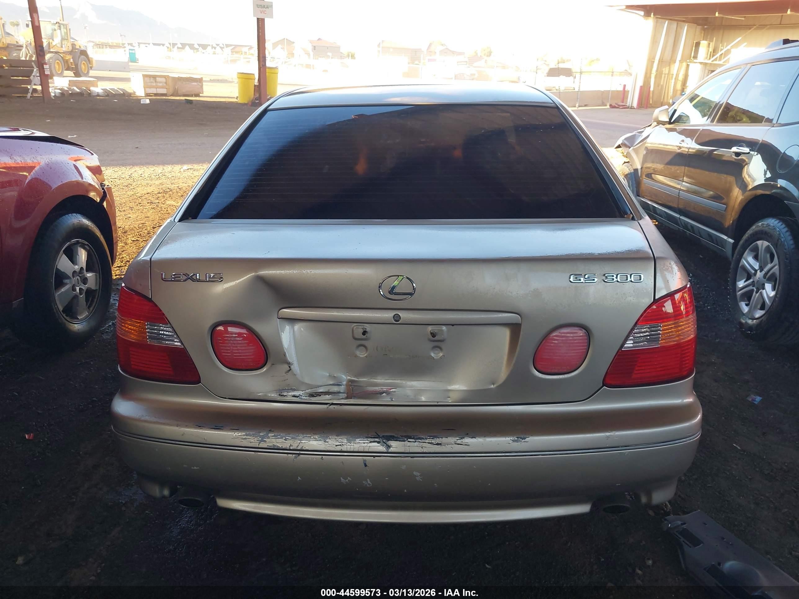 2000 Lexus Gs 300   Gold vin: JT8BD68S3Y0091006