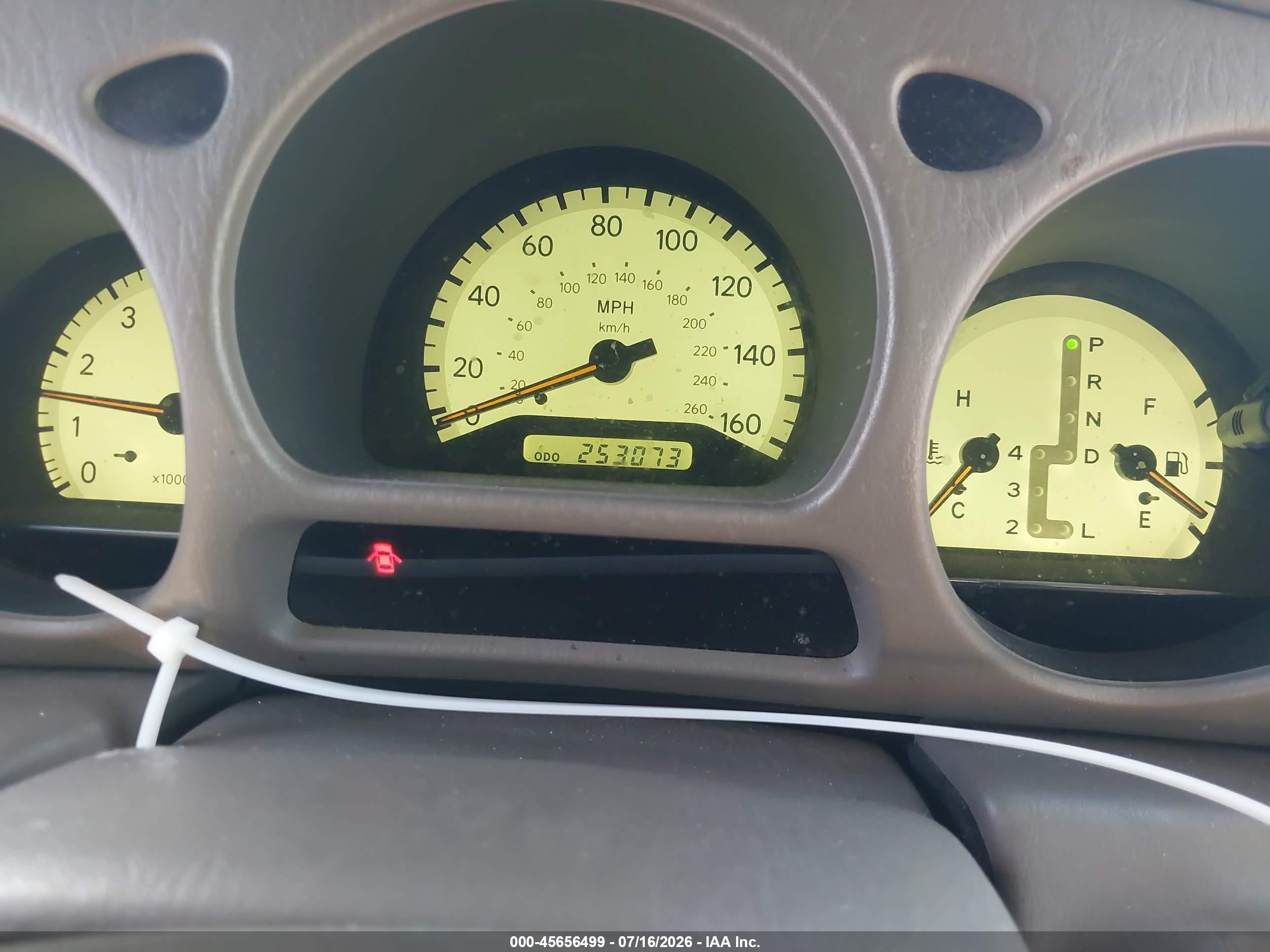 2000 Lexus Gs 300   White vin: JT8BD68S6Y0095714