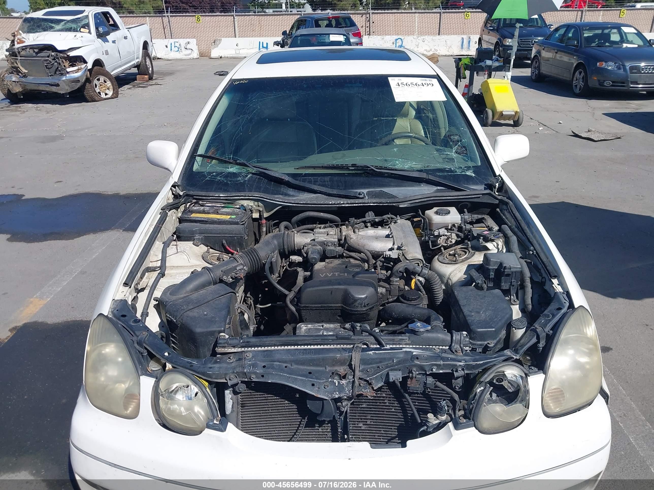 2000 Lexus Gs 300   White vin: JT8BD68S6Y0095714