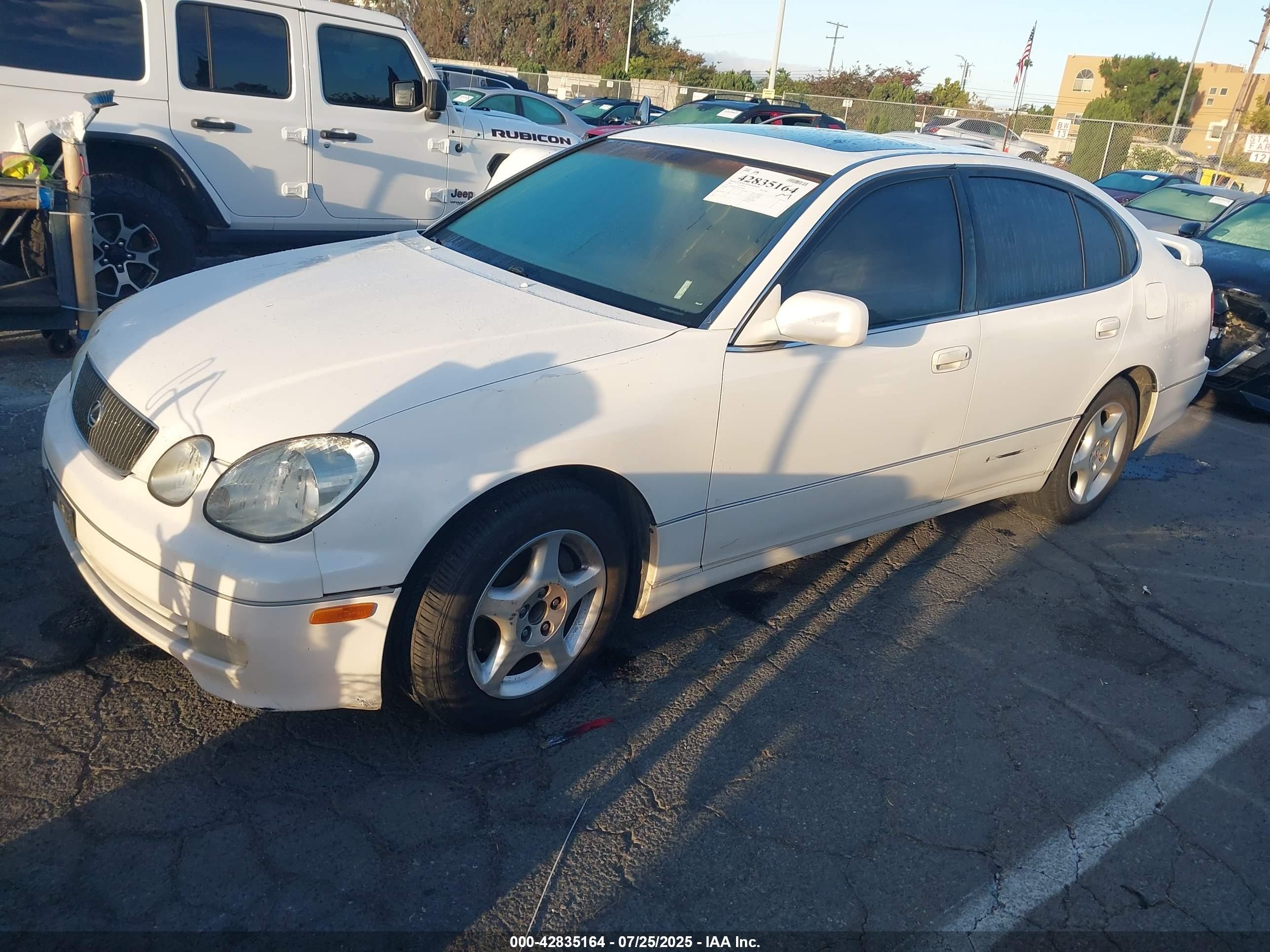 1998 Lexus Gs 300   White vin: JT8BD68SXW0031849
