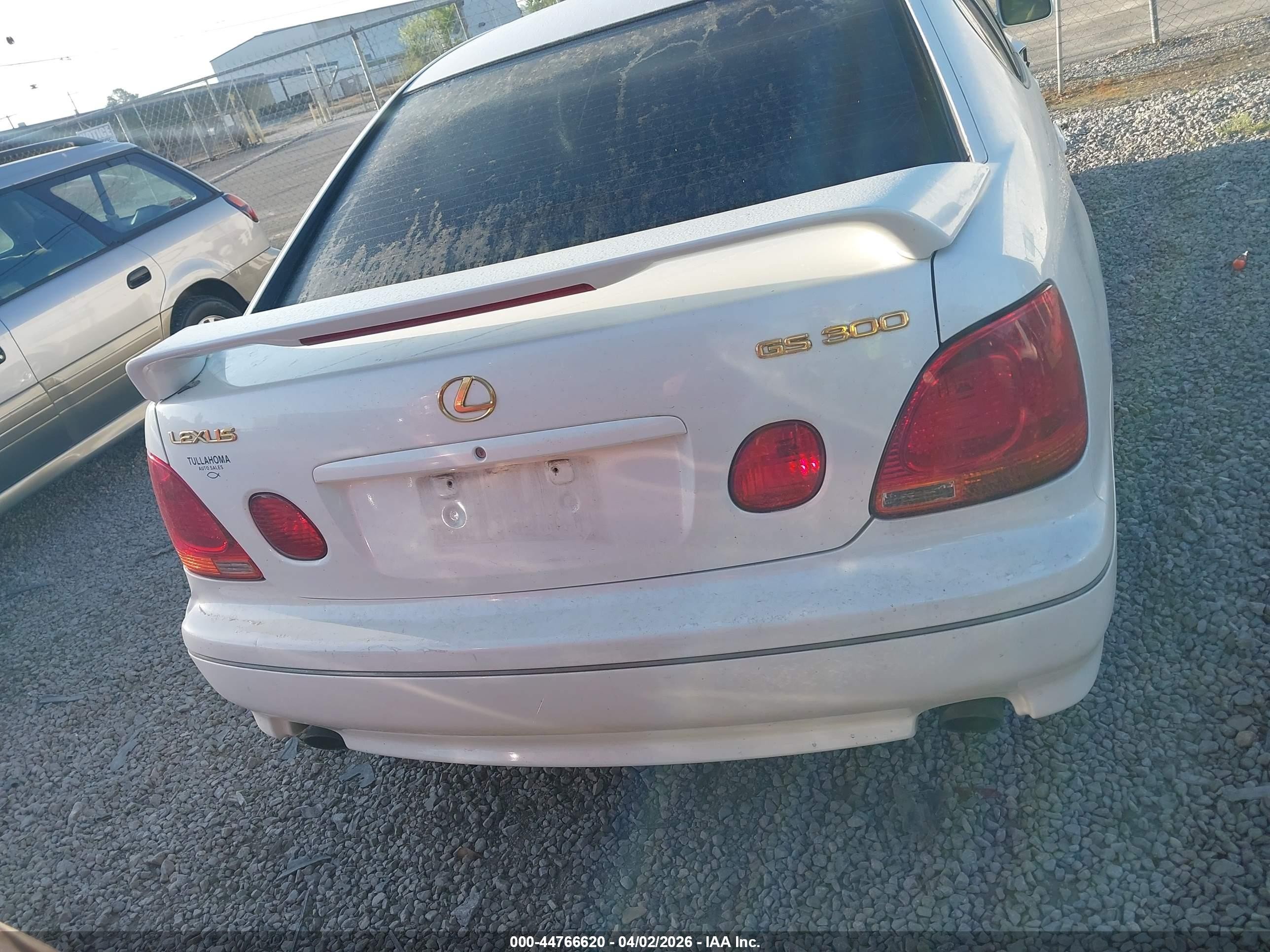 2002 Lexus Gs 300   White vin: JT8BD69S020160112