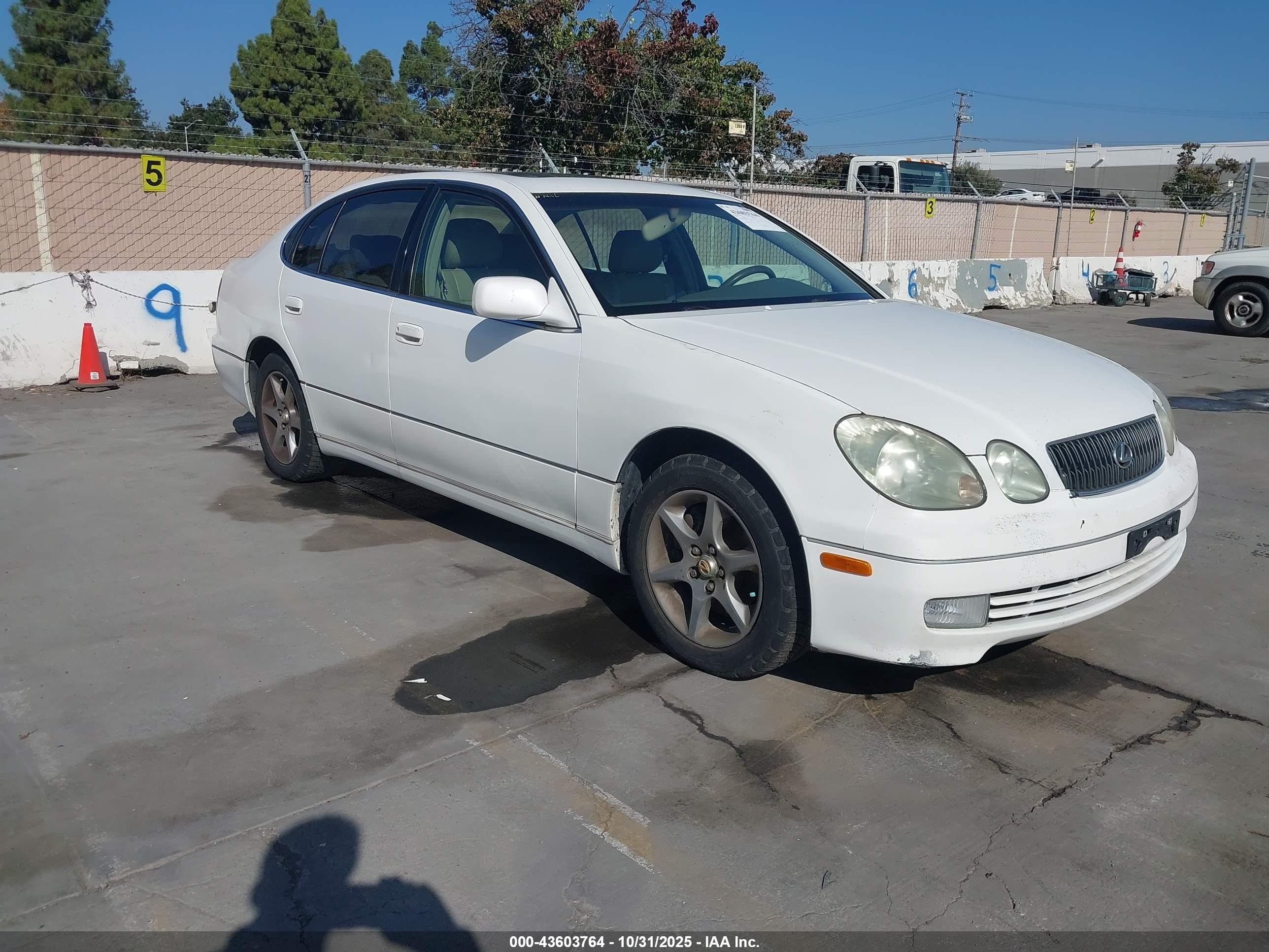 2002 Lexus Gs 300   White vin: JT8BD69S020162670