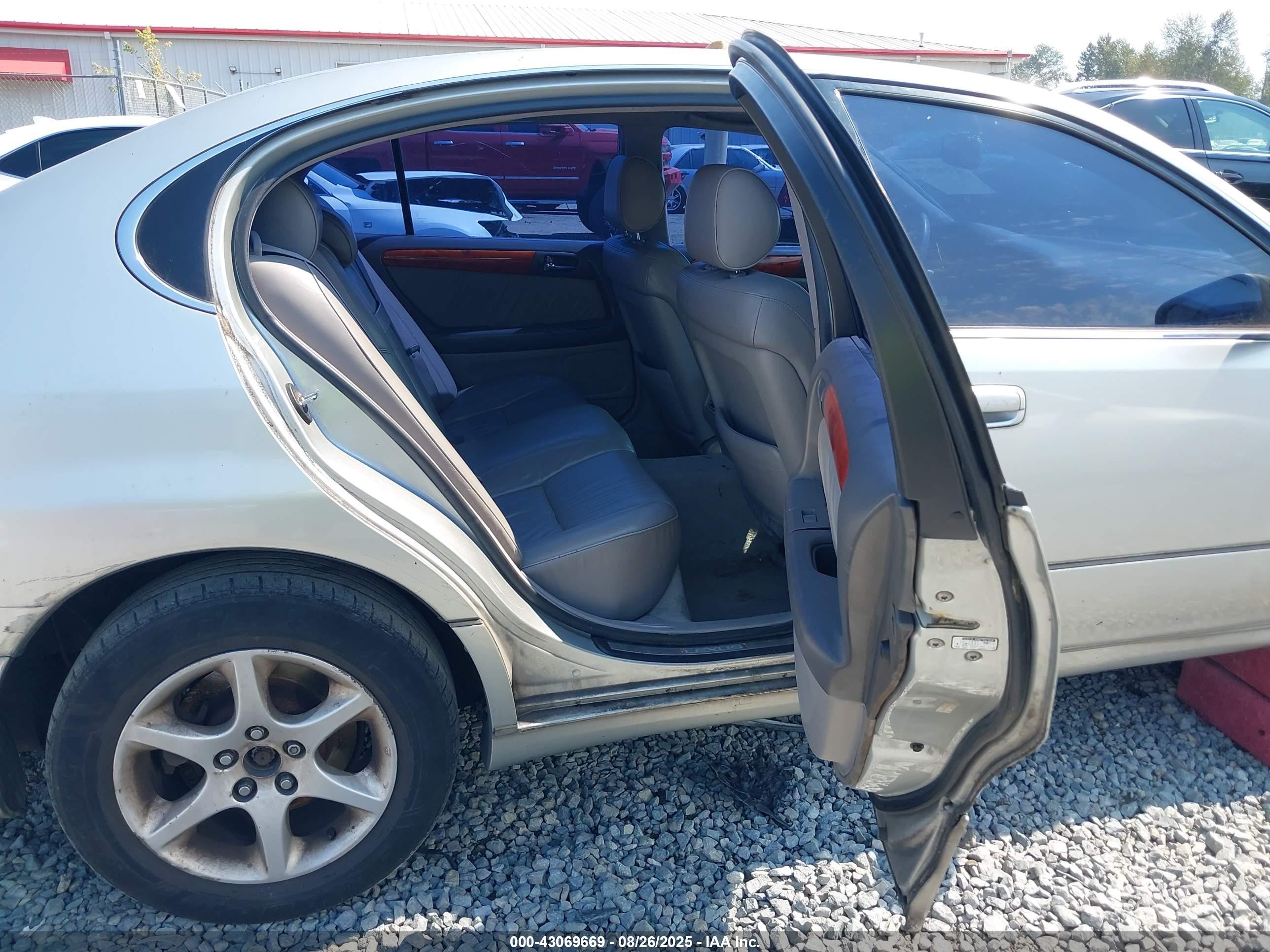 2002 Lexus Gs 300   Silver vin: JT8BD69S220152657