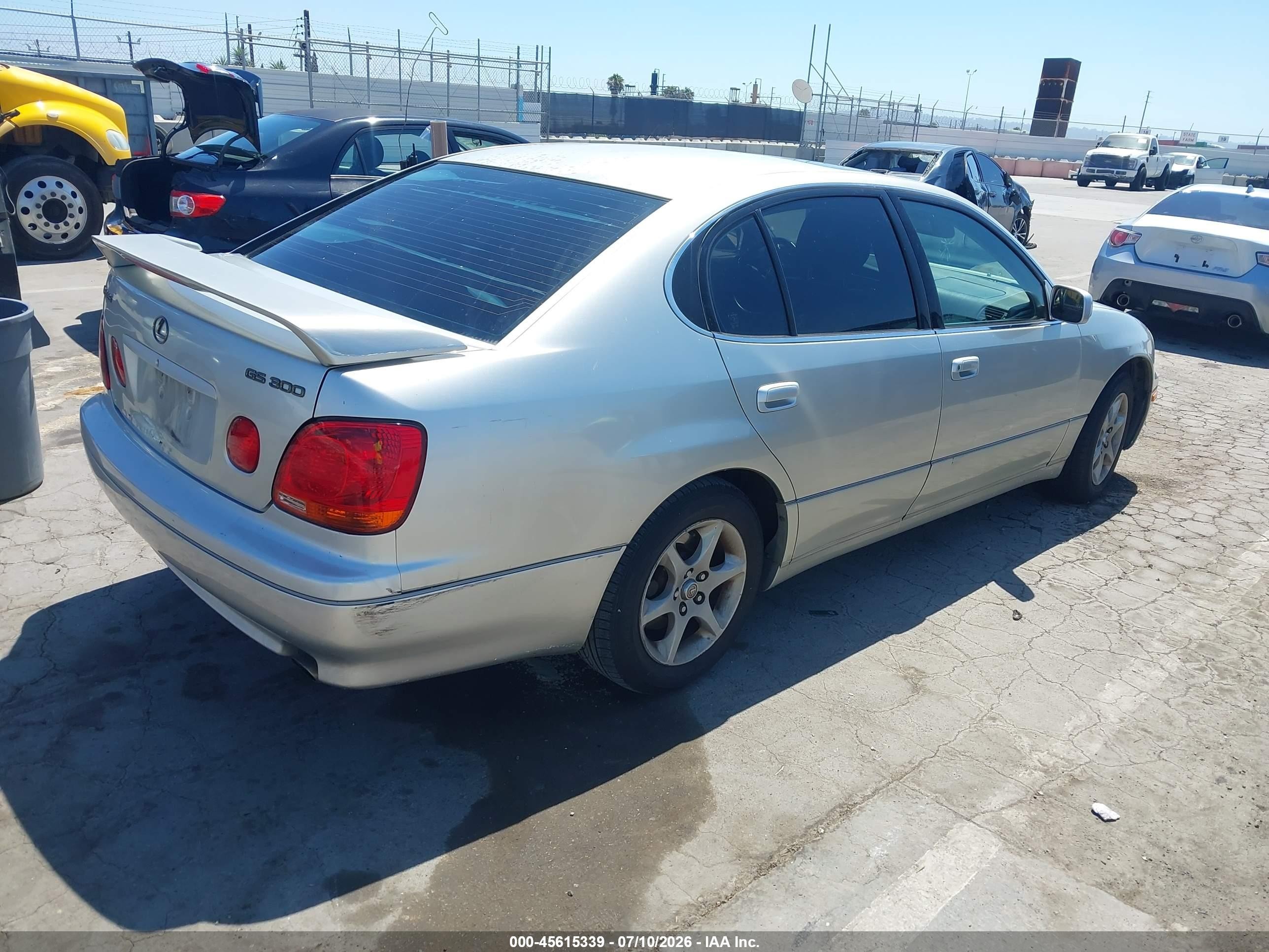 2002 Lexus Gs 300   Silver vin: JT8BD69S520156458