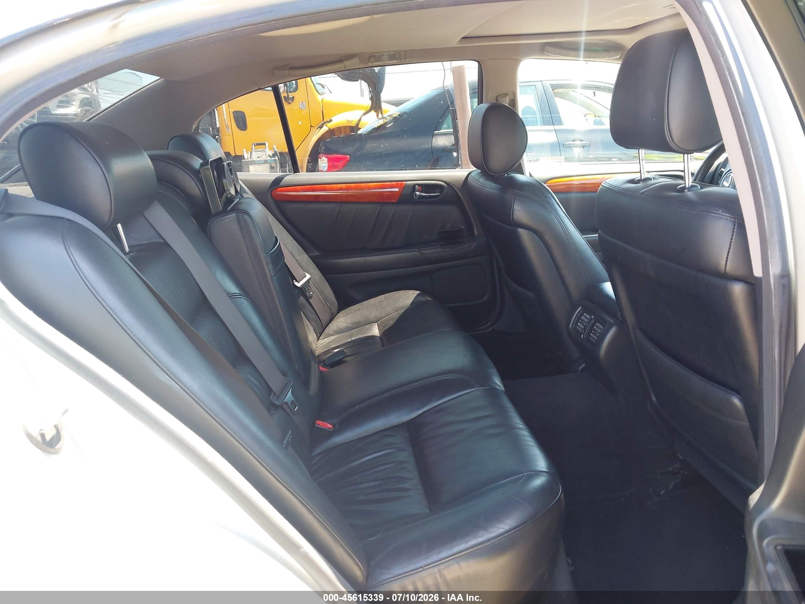 2002 Lexus Gs 300   Silver vin: JT8BD69S520156458
