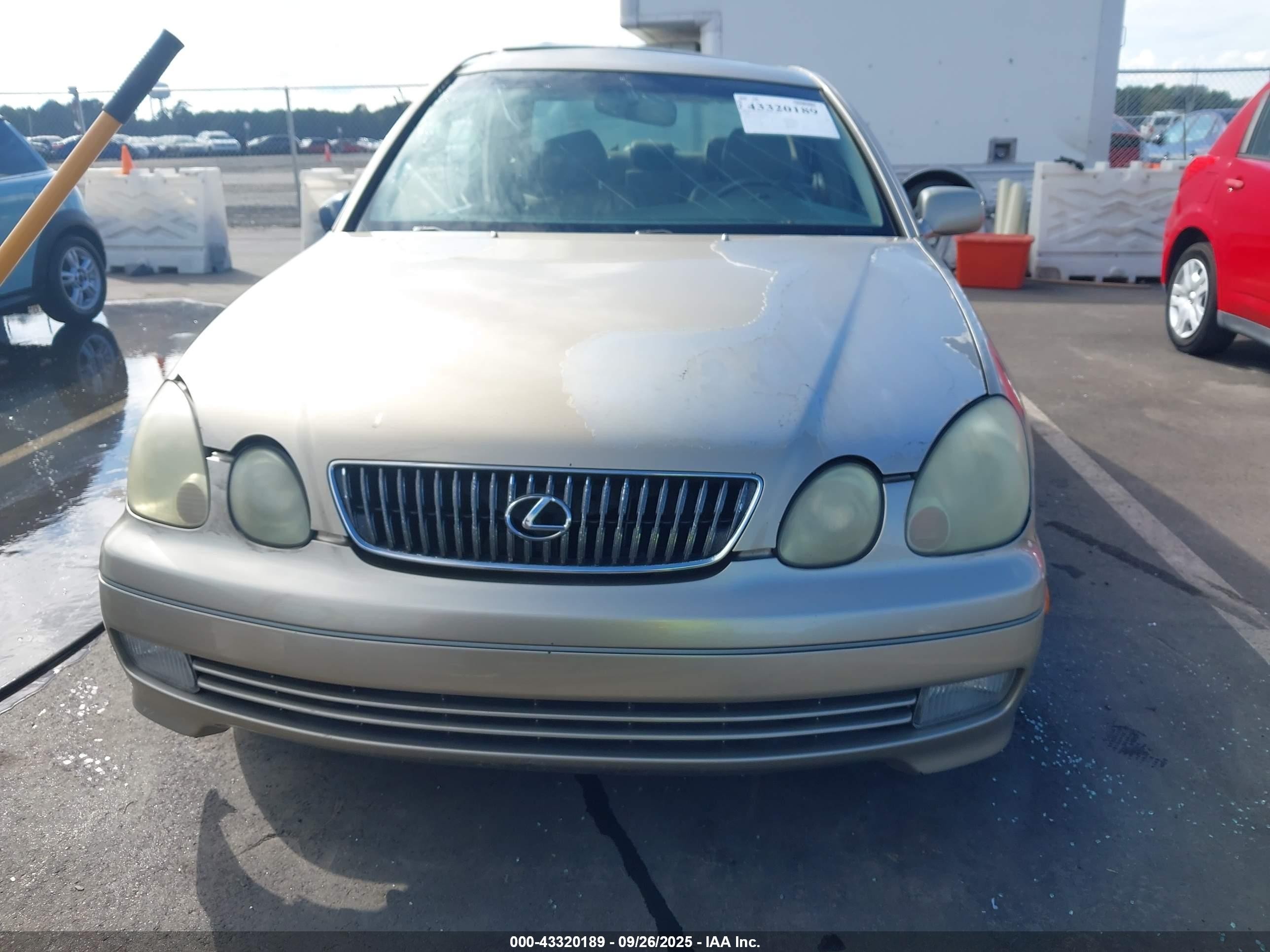 2002 Lexus Gs 300   Gold vin: JT8BD69S520161062