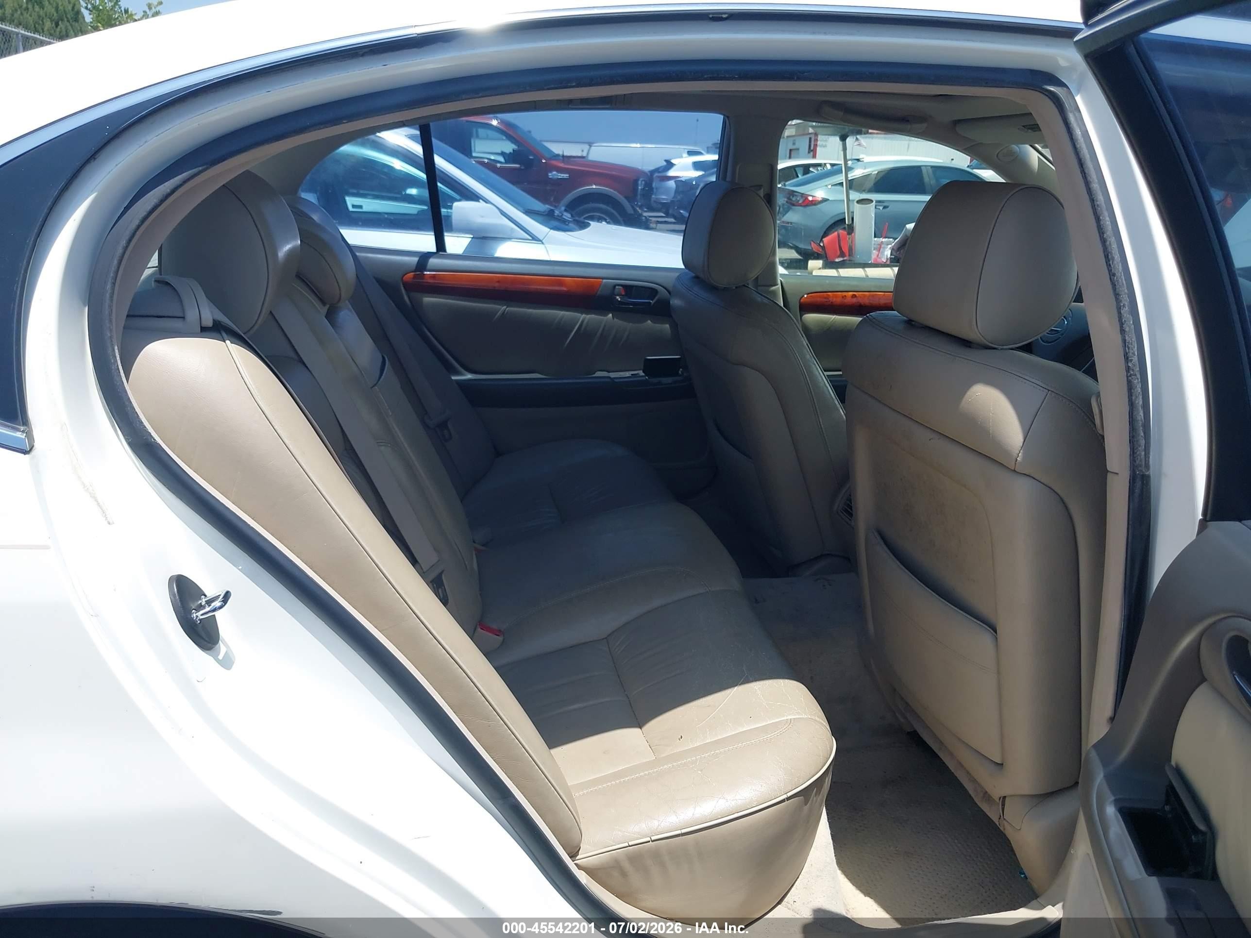 2003 Lexus Gs 300   White vin: JT8BD69S530176470